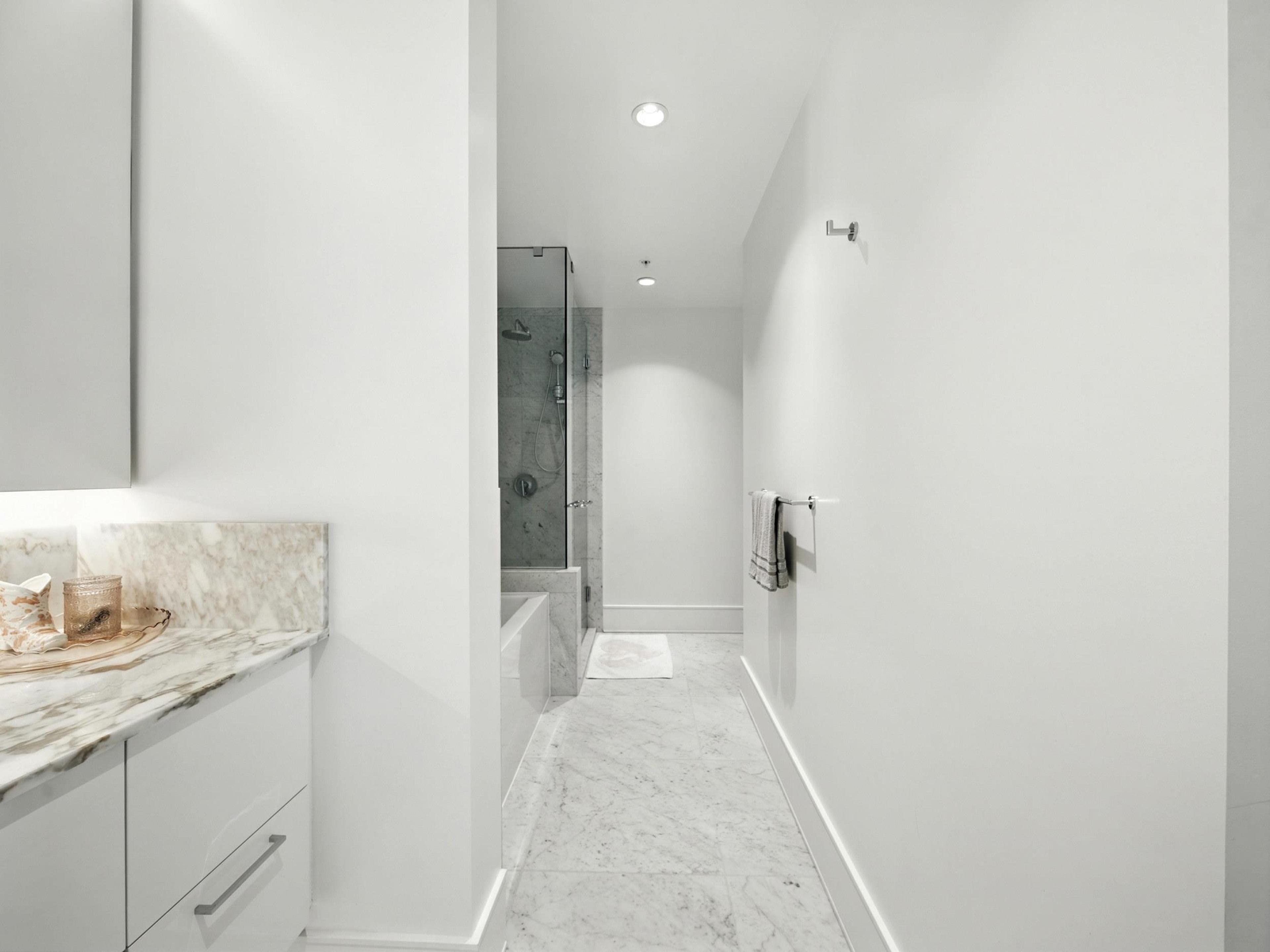 #1604 1500 MARTIN STREET - Image 12