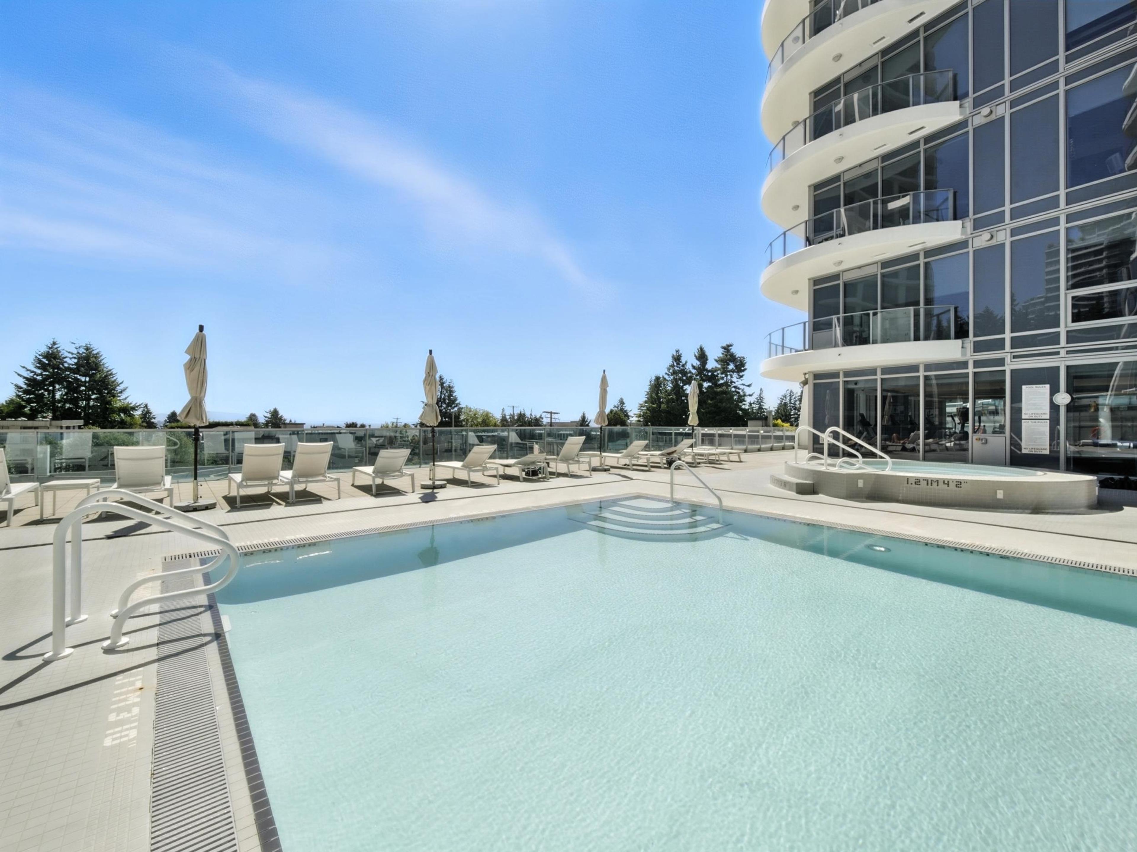 #1604 1500 MARTIN STREET - Image 32
