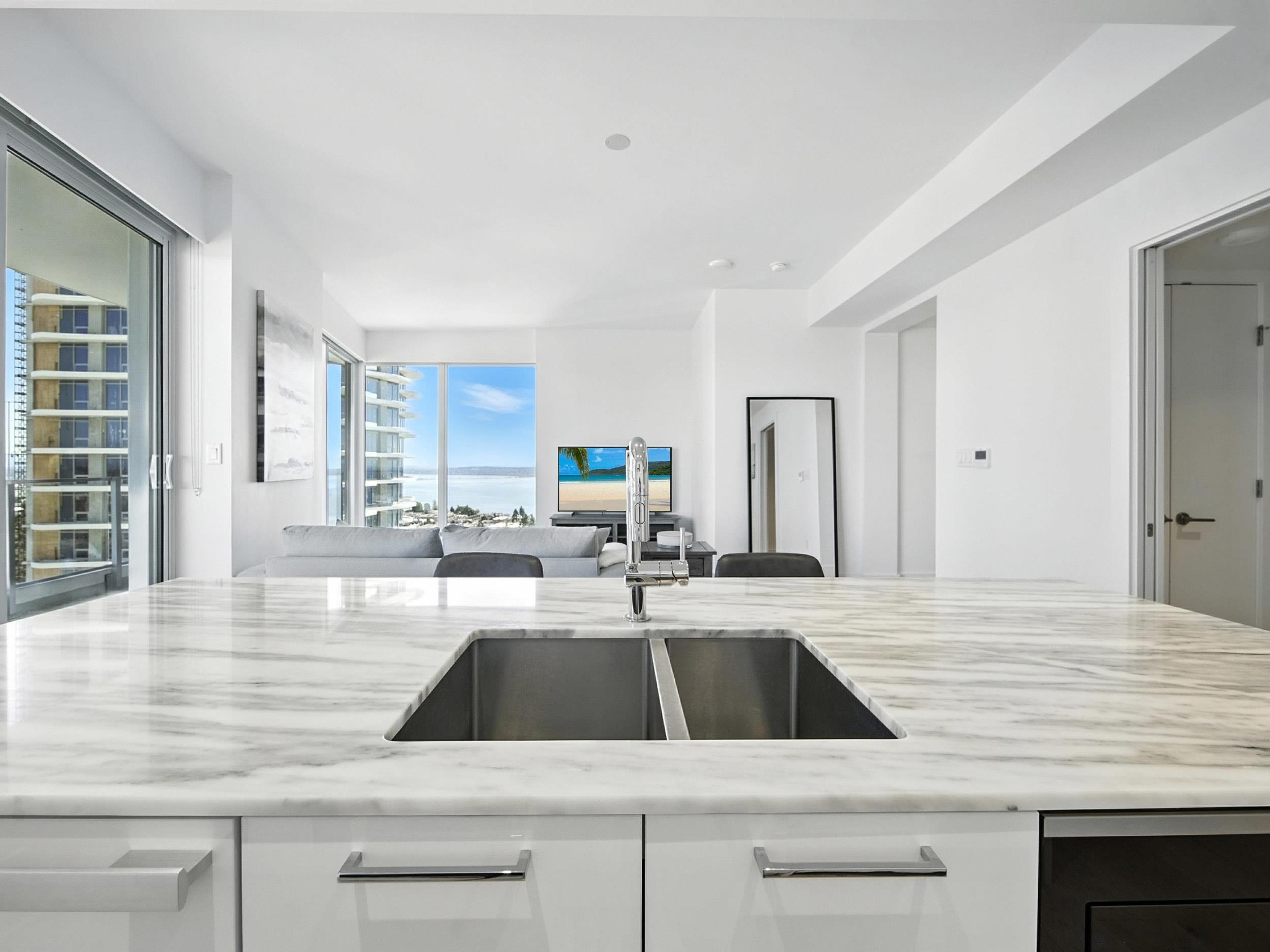 #1604 1500 MARTIN STREET - Image 14