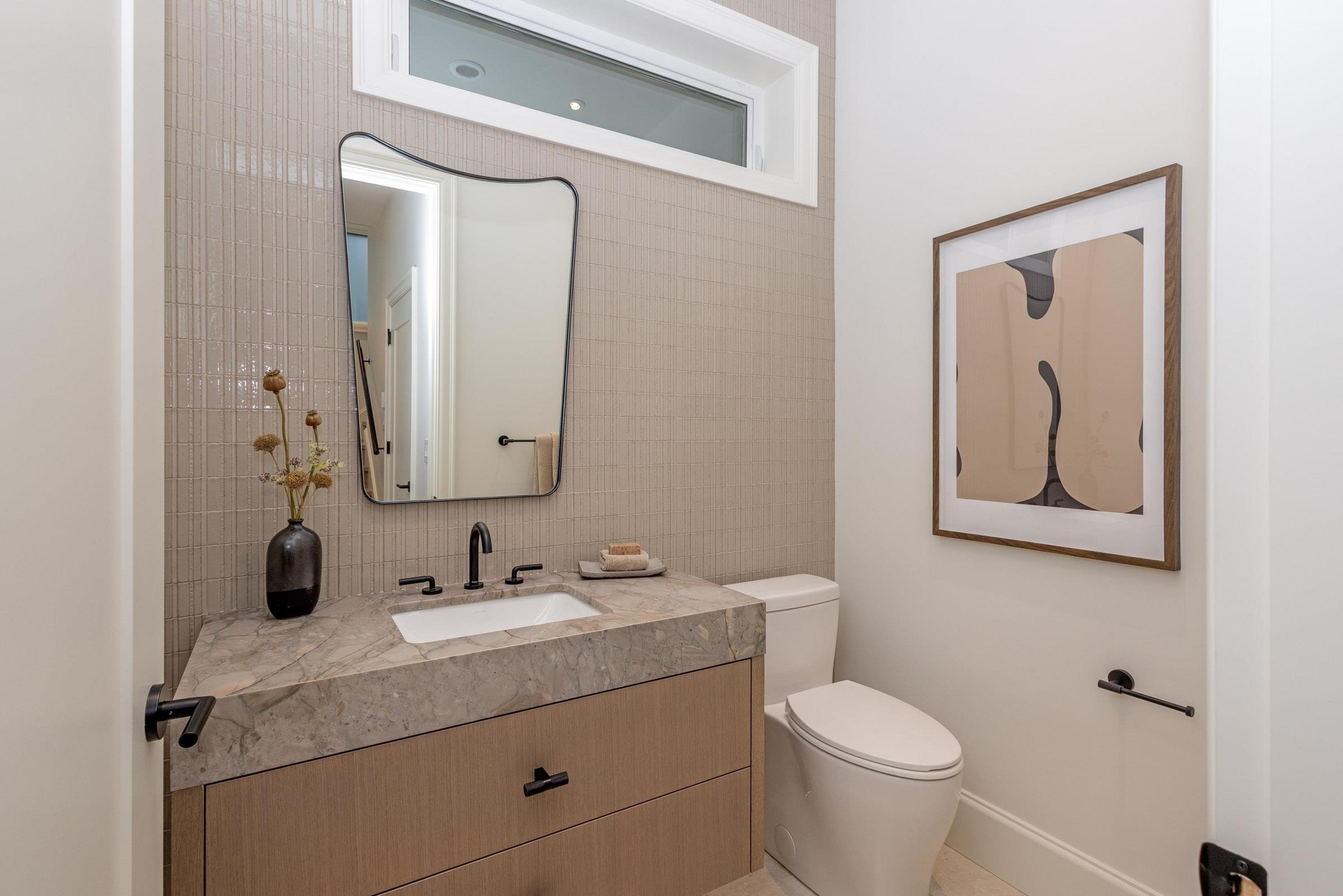 2380 E 5TH AVENUE - Image 10