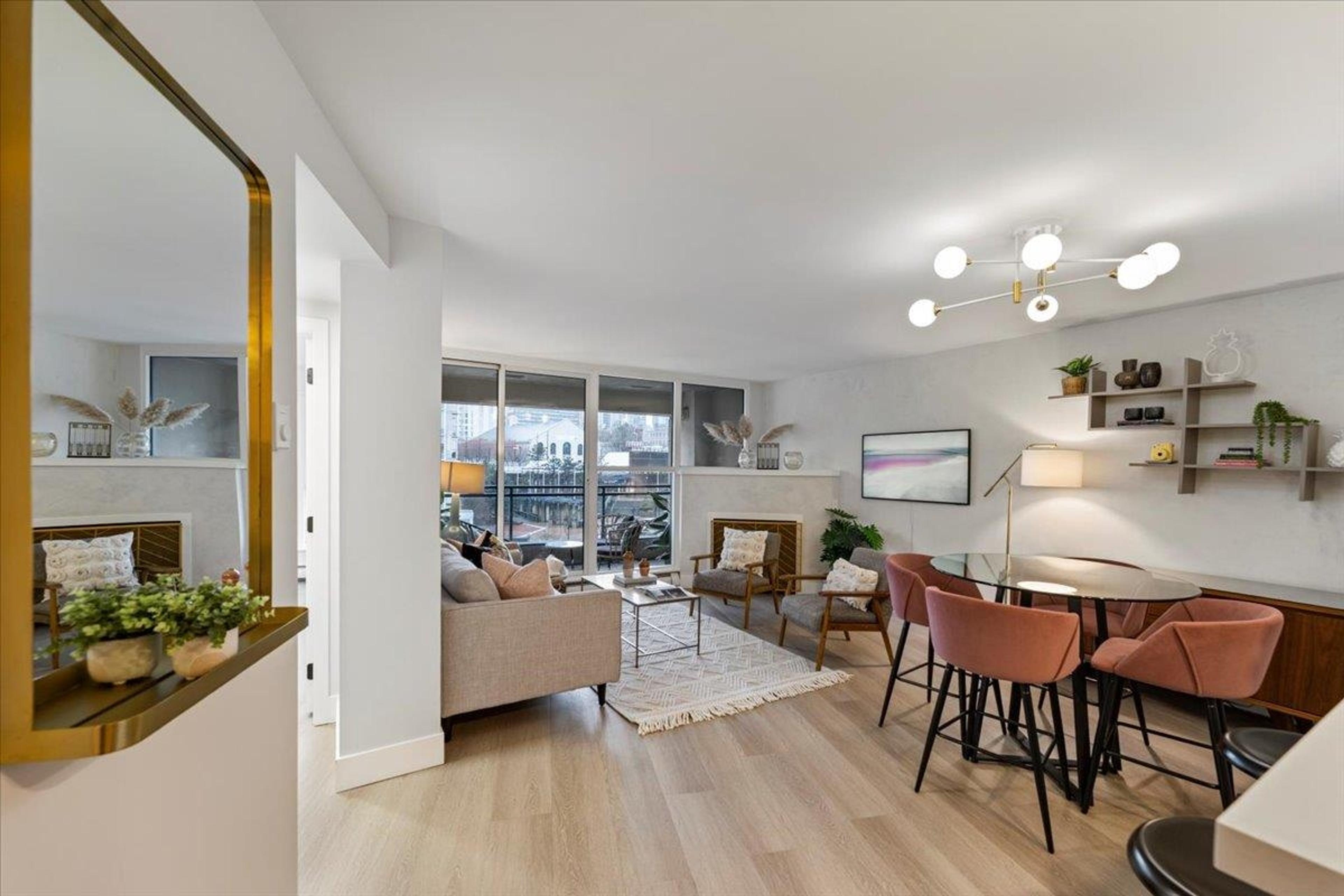 #407 183 KEEFER PLACE - Image 16