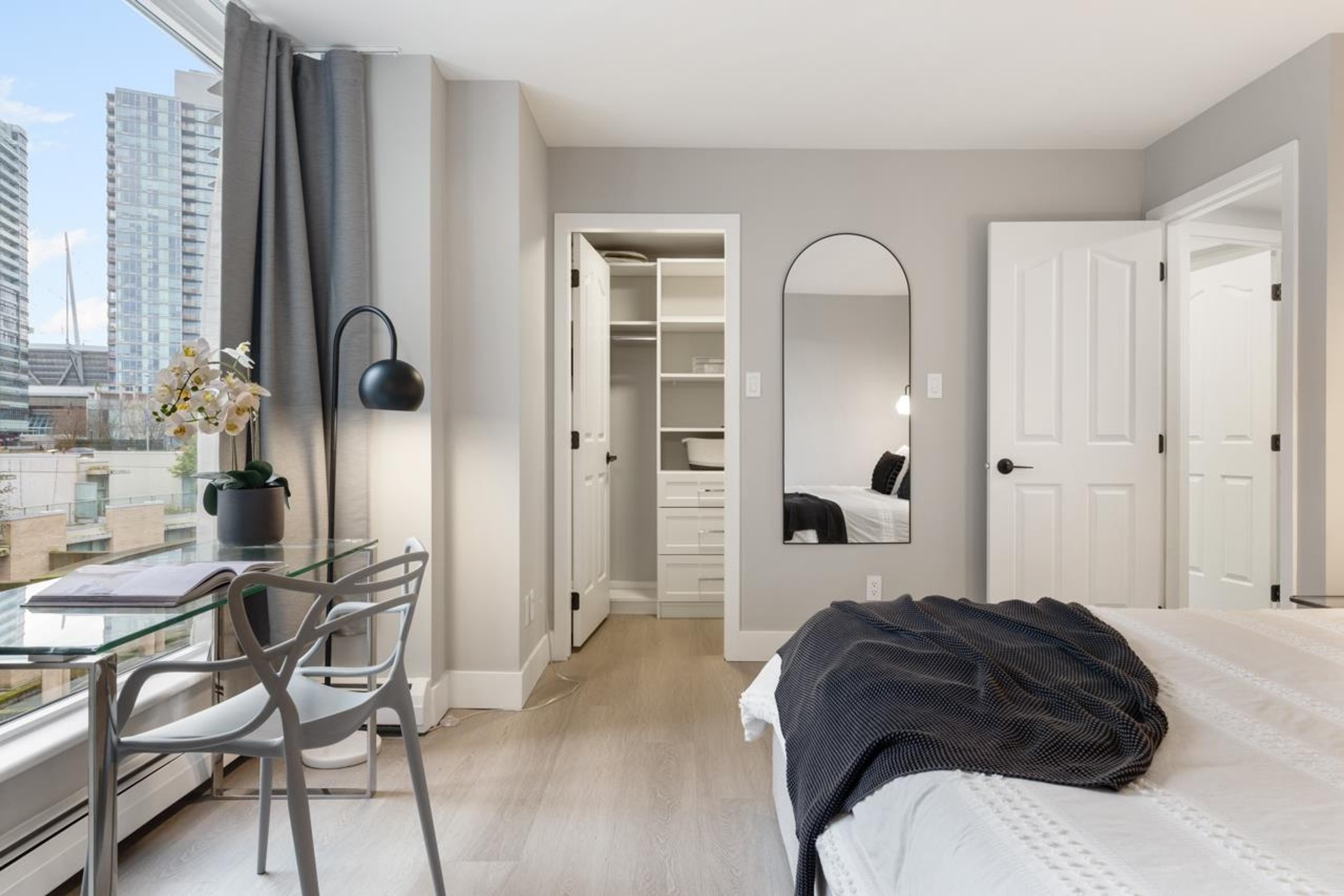 #407 183 KEEFER PLACE - Image 22