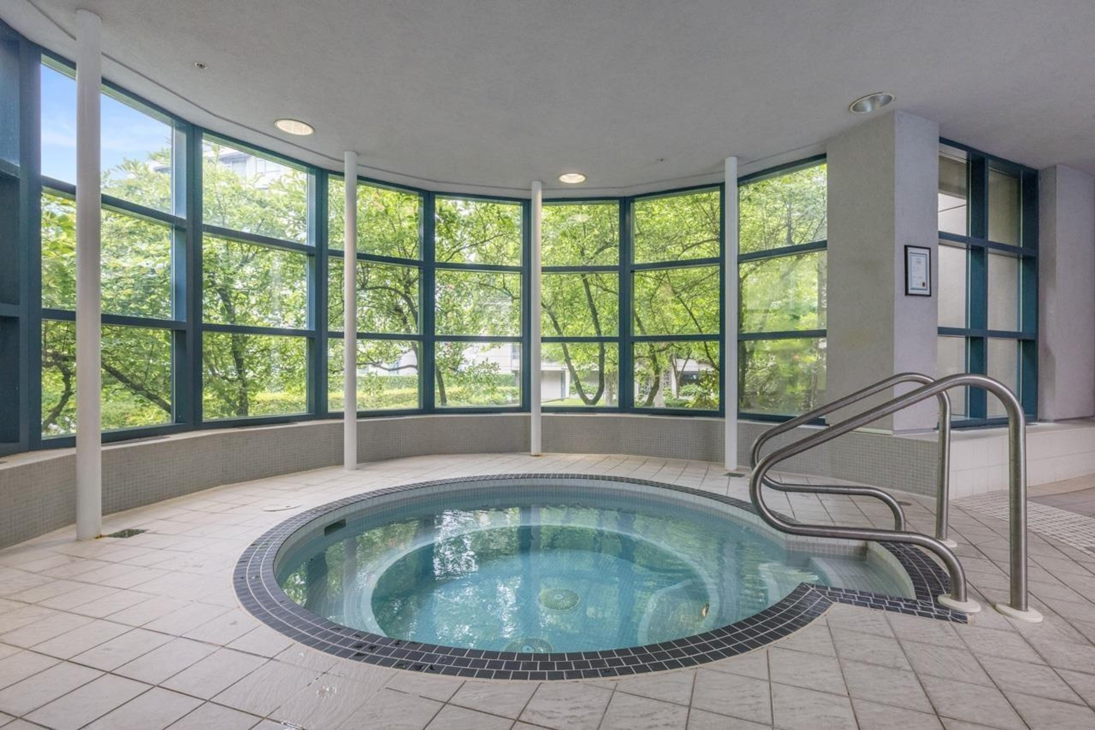 #407 183 KEEFER PLACE - Image 32