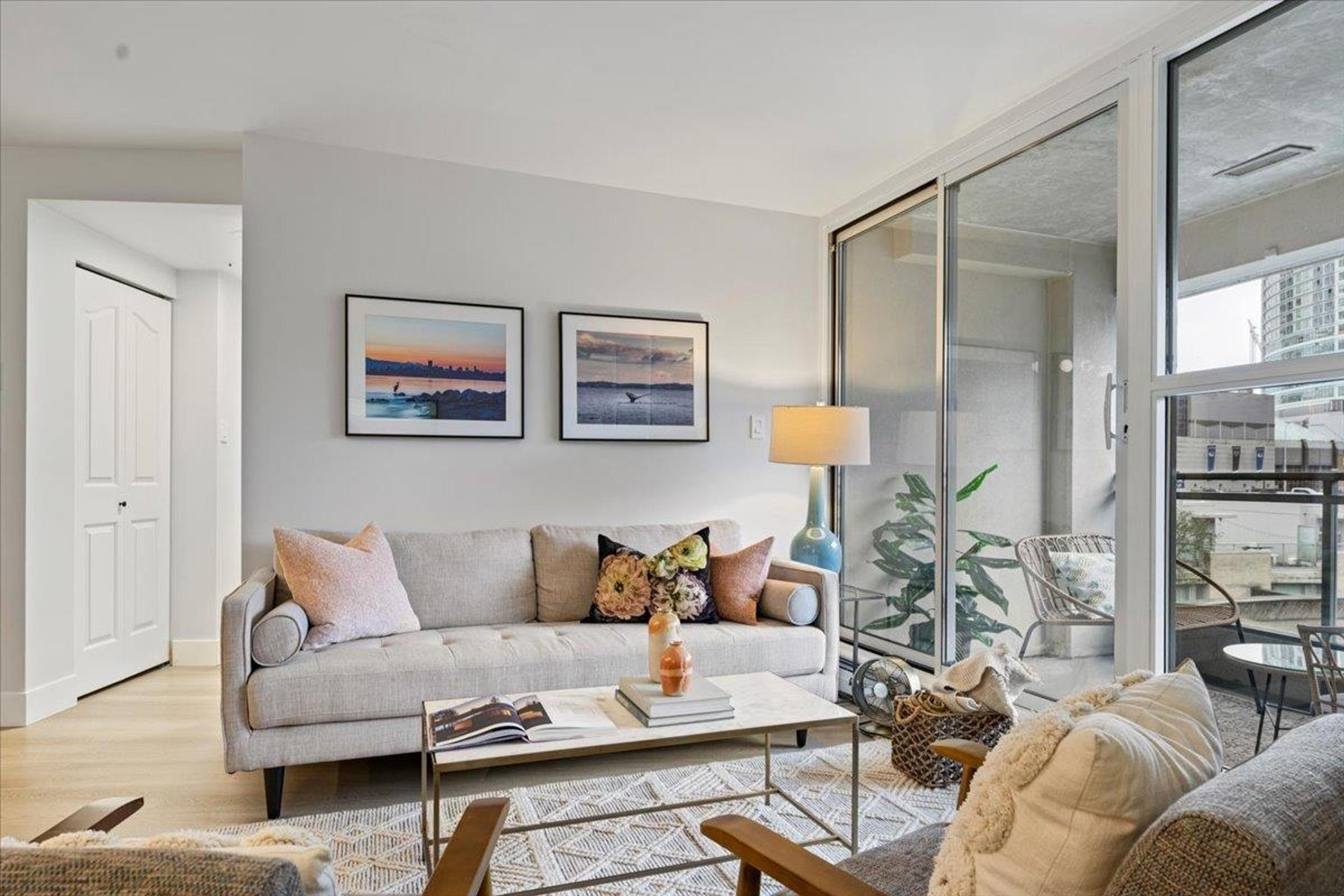 #407 183 KEEFER PLACE - Image 10
