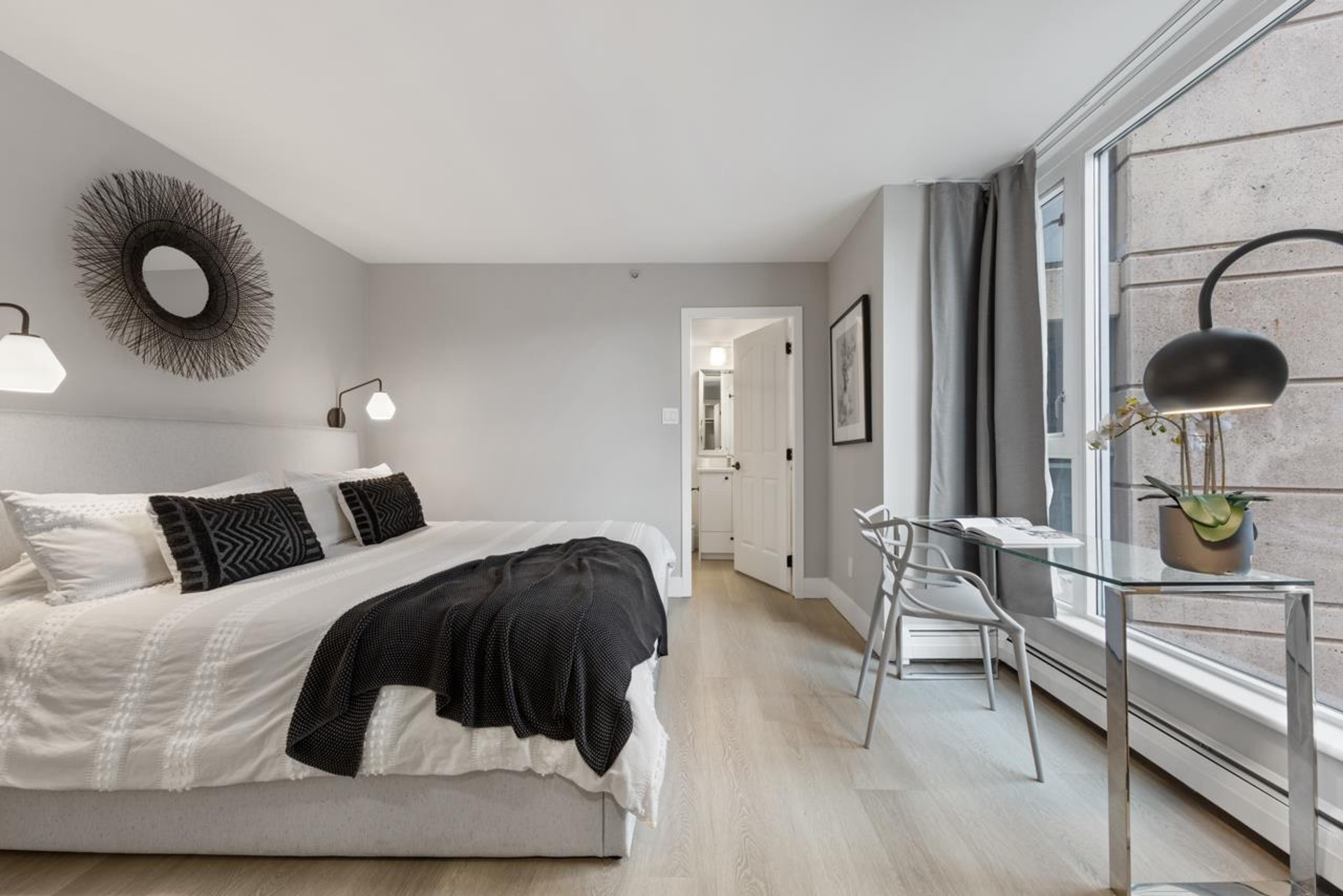 #407 183 KEEFER PLACE - Image 18