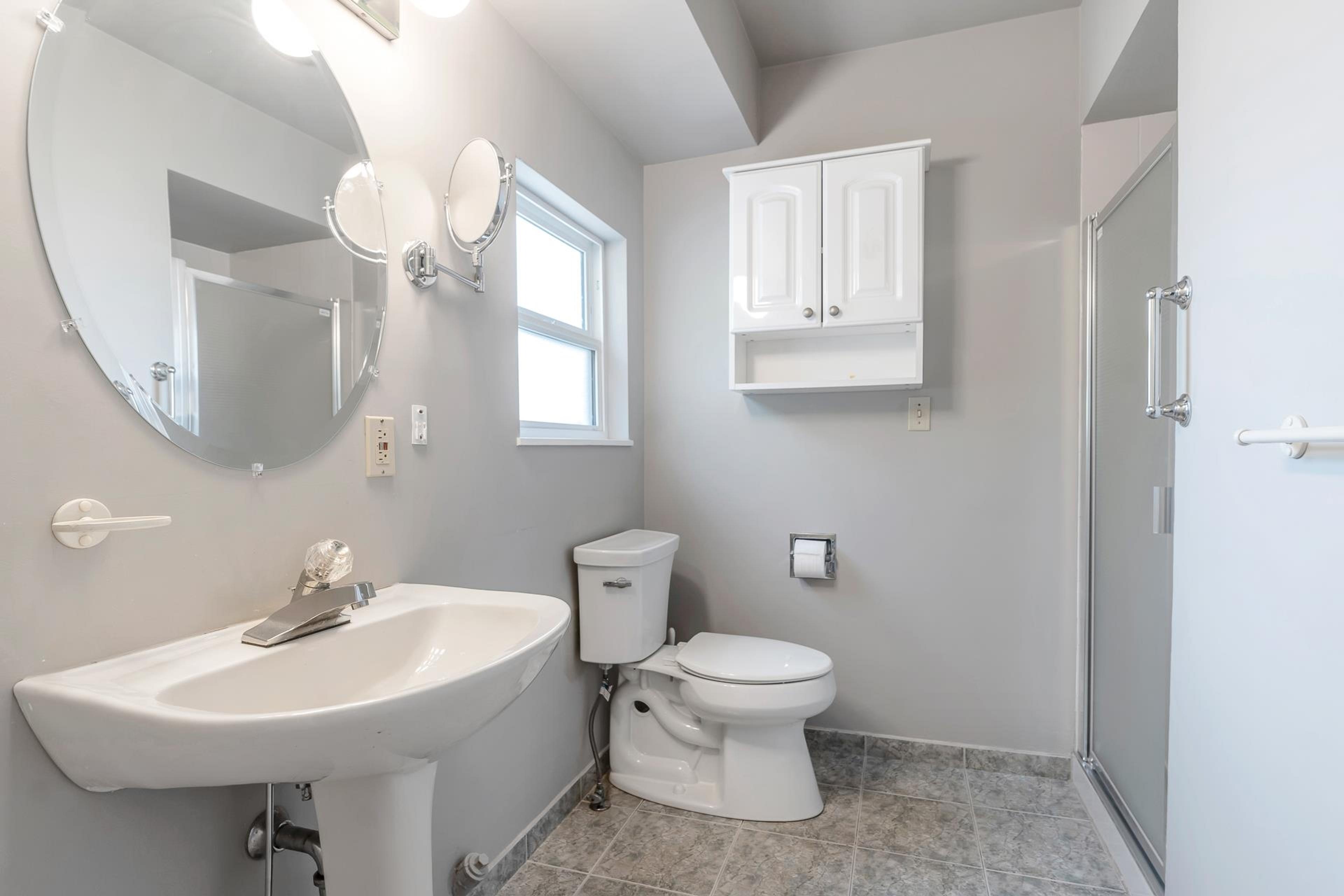 837 POIRIER STREET - Image 19