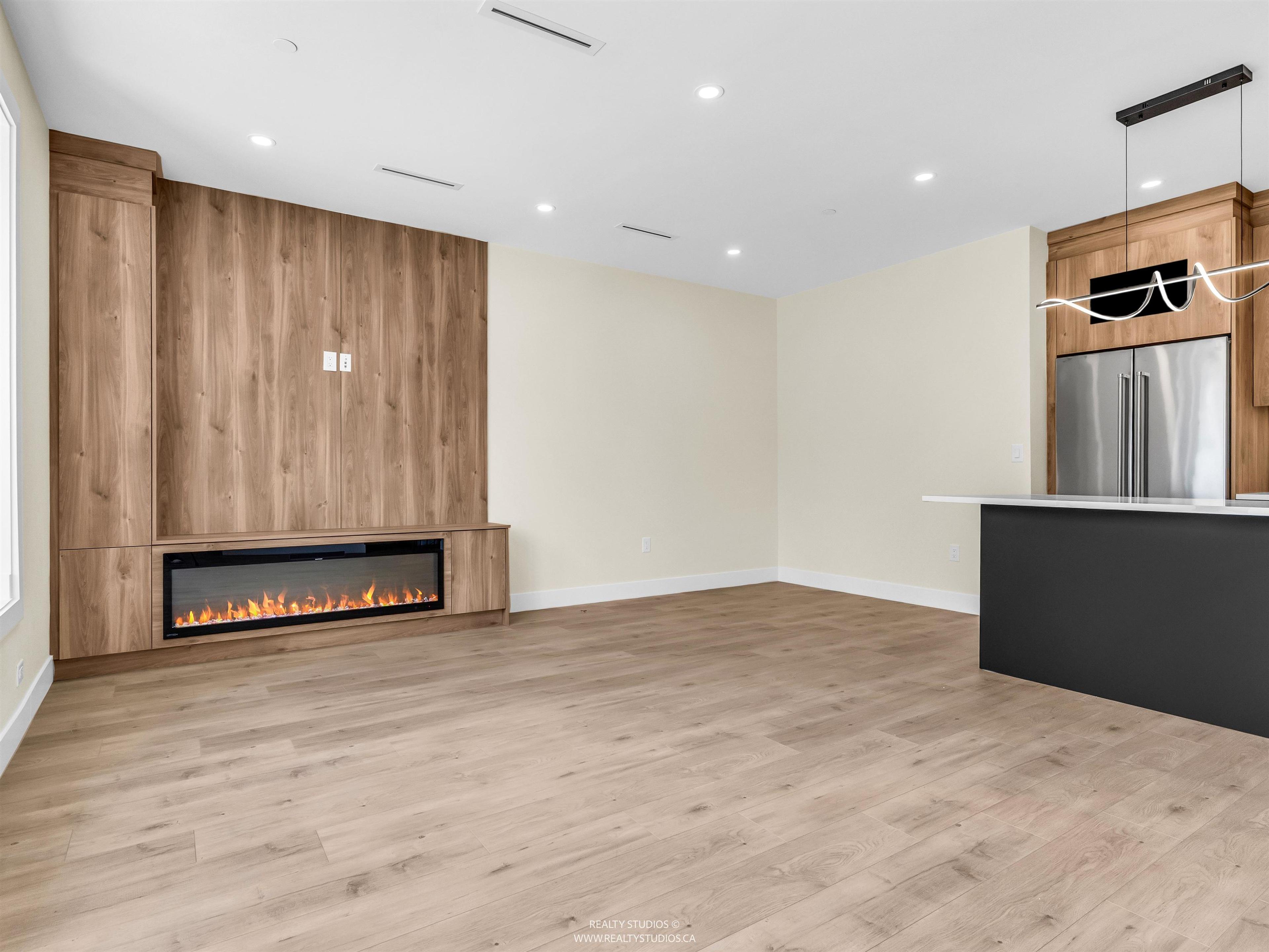 #1 5221 CLARENDON STREET - Image 9