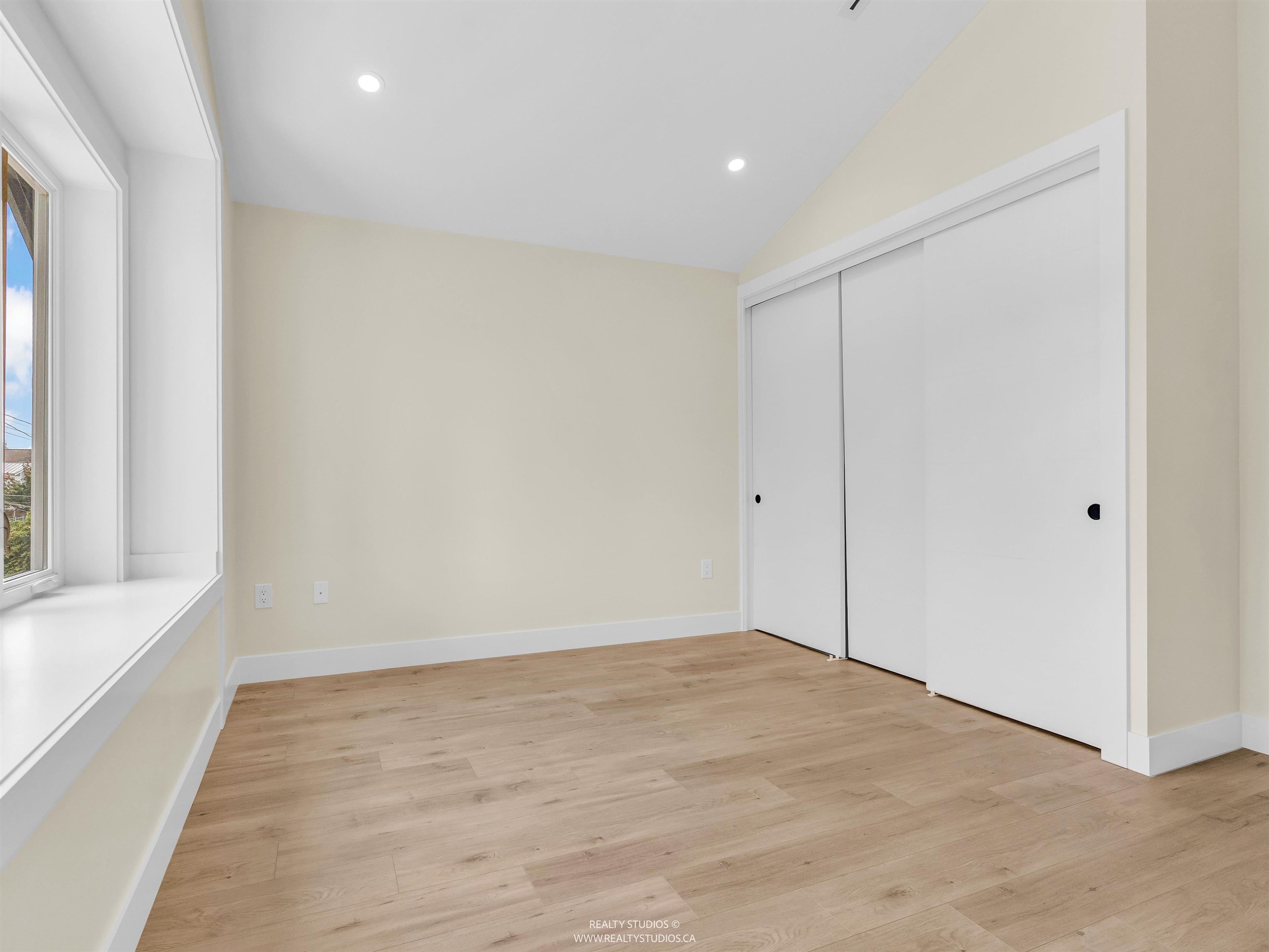 #1 5221 CLARENDON STREET - Image 14