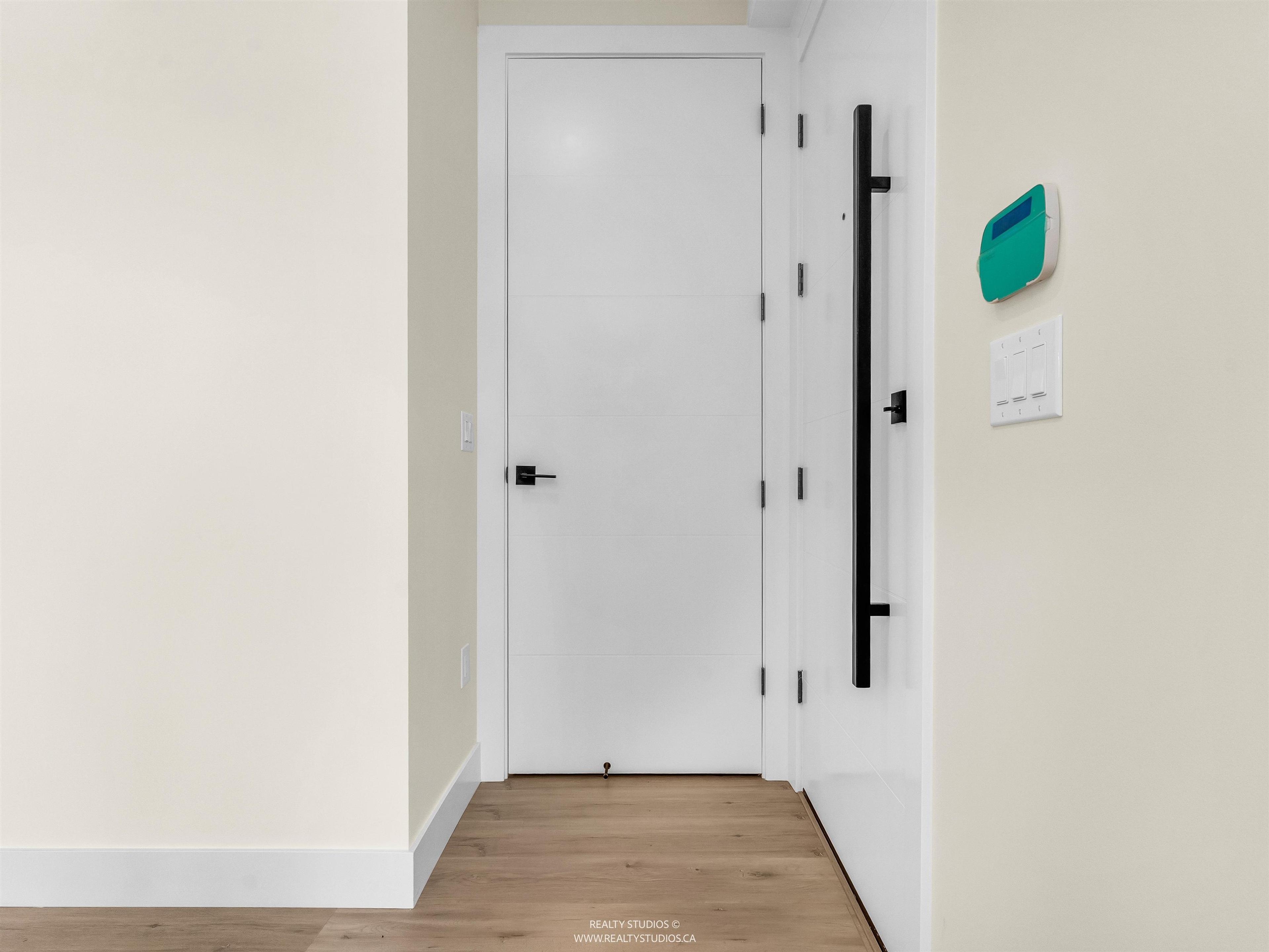 #1 5221 CLARENDON STREET - Image 11