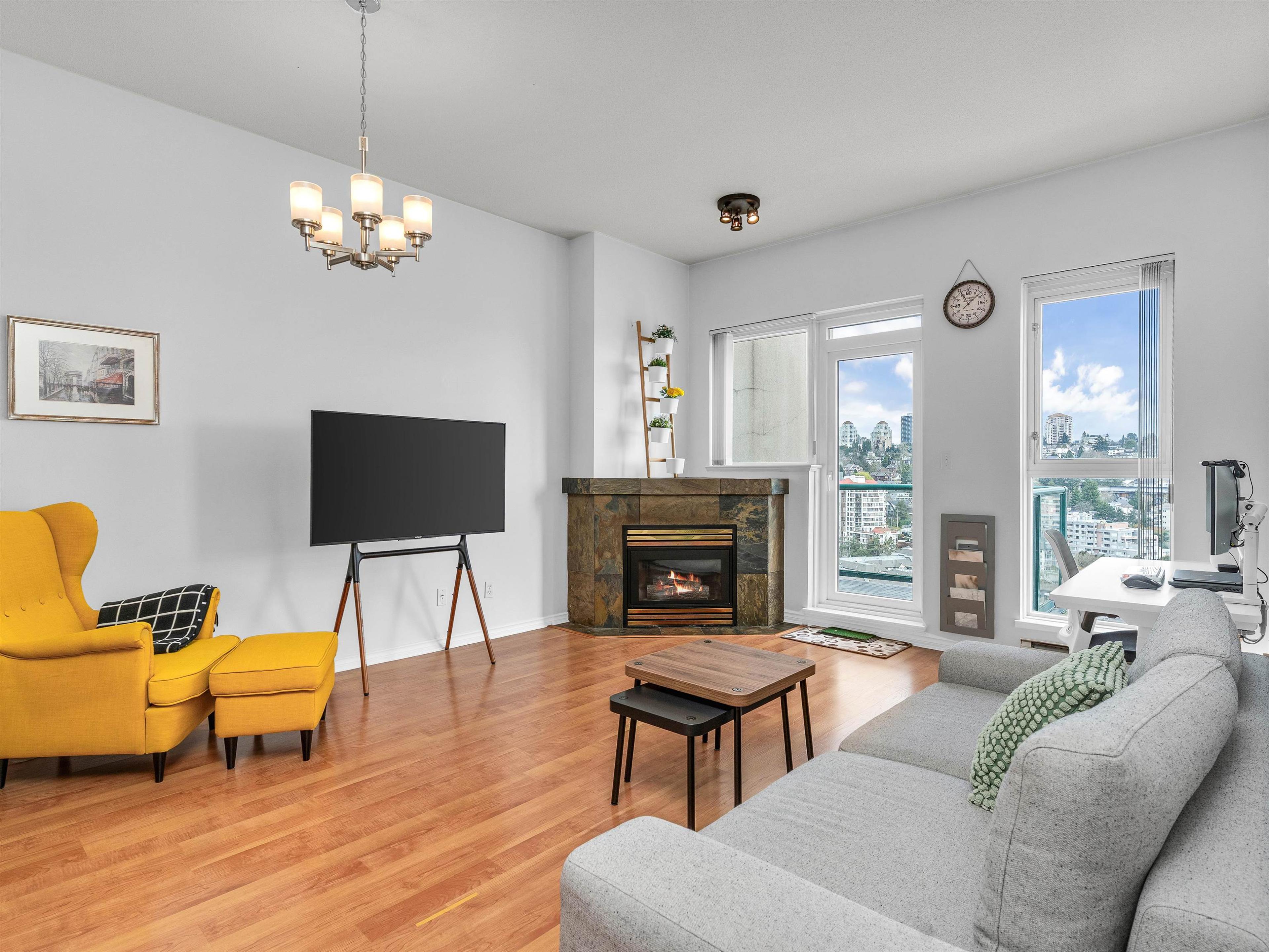#2205 10 LAGUNA COURT - Image 7