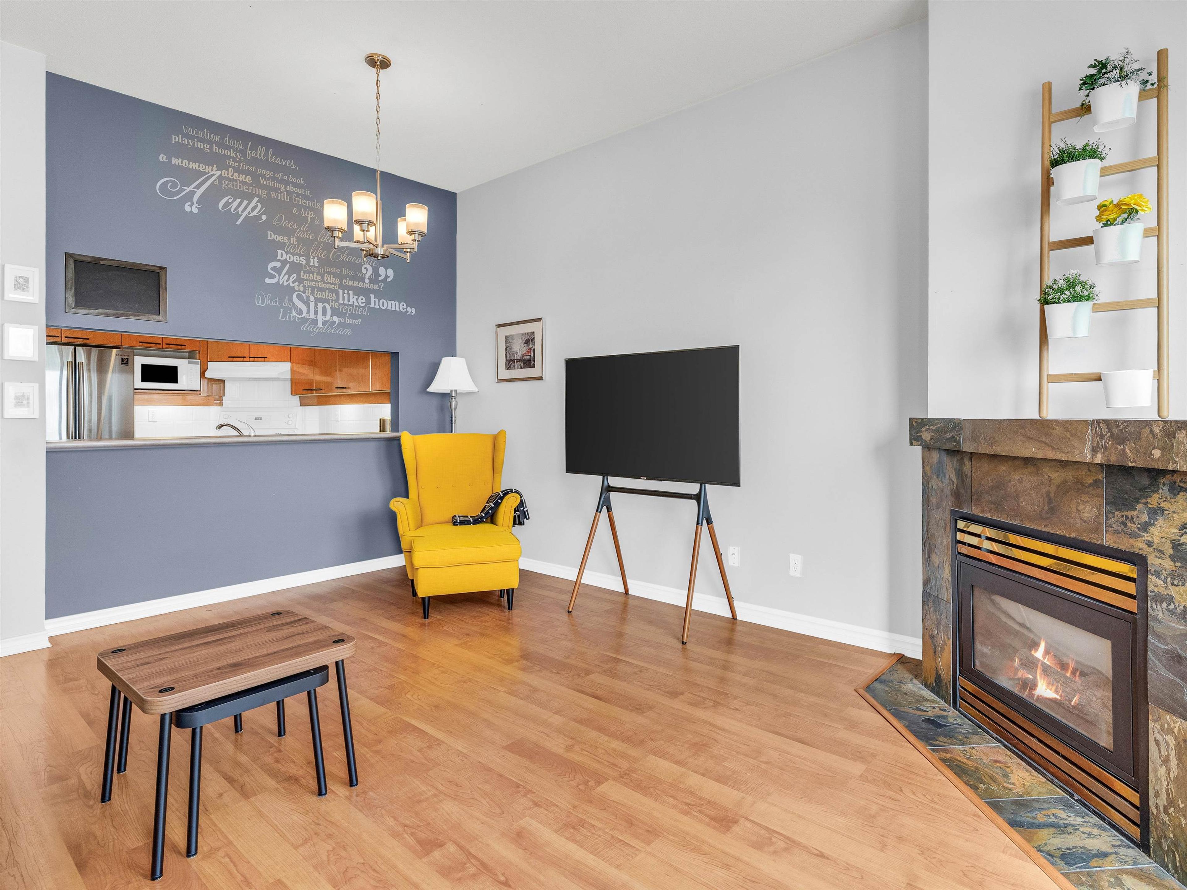 #2205 10 LAGUNA COURT - Image 10