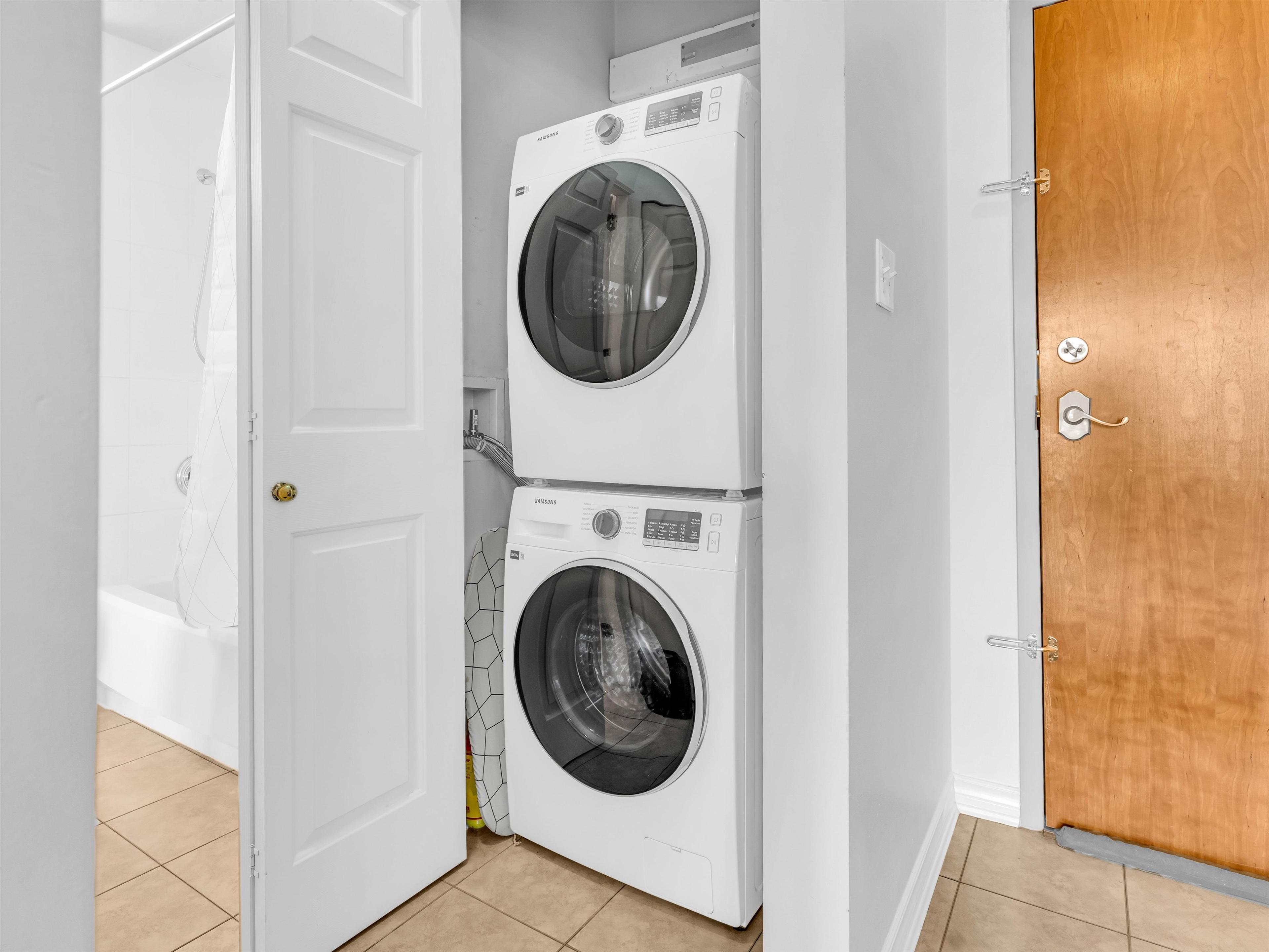 #2205 10 LAGUNA COURT - Image 15