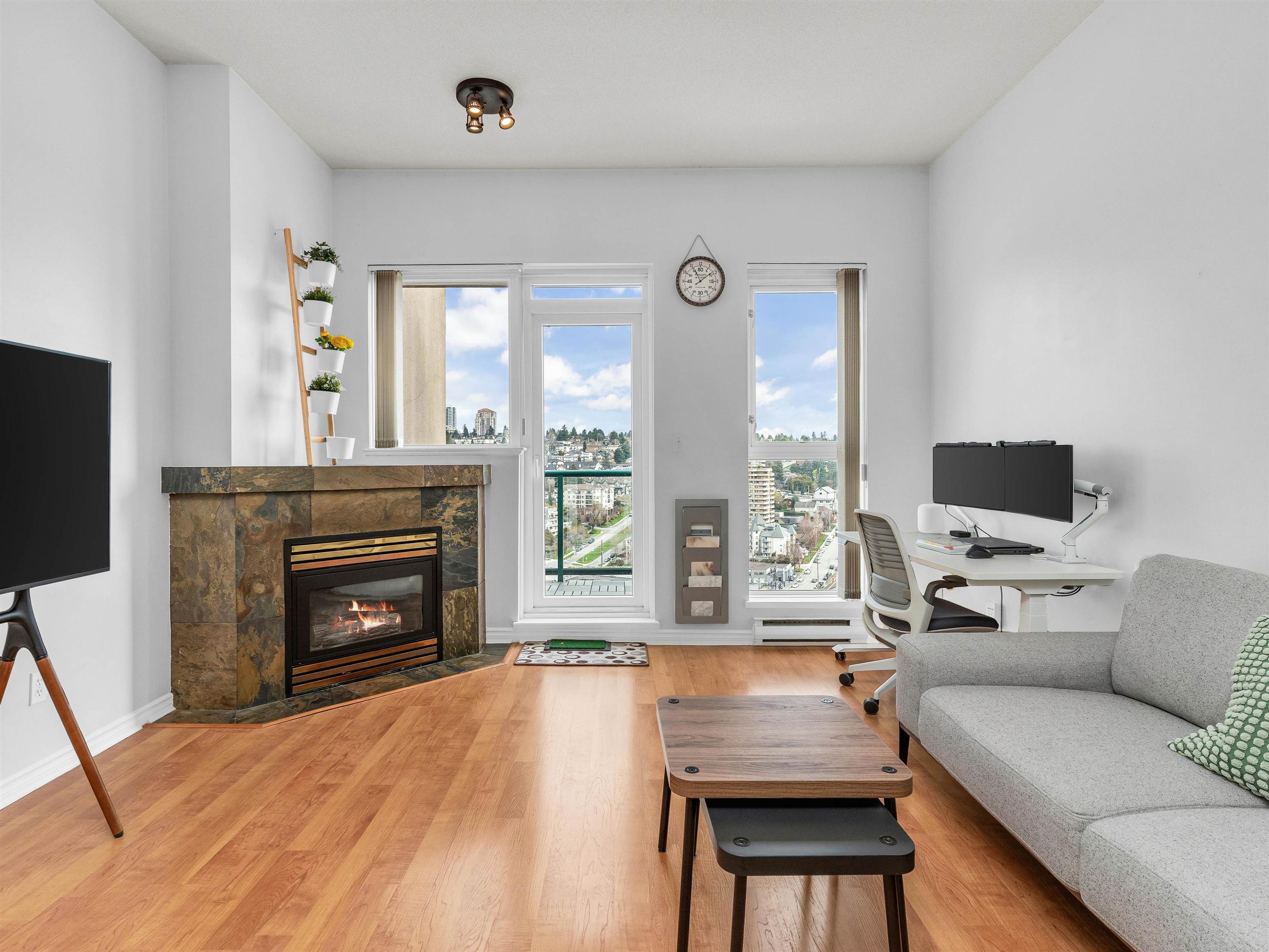 #2205 10 LAGUNA COURT - Image 8