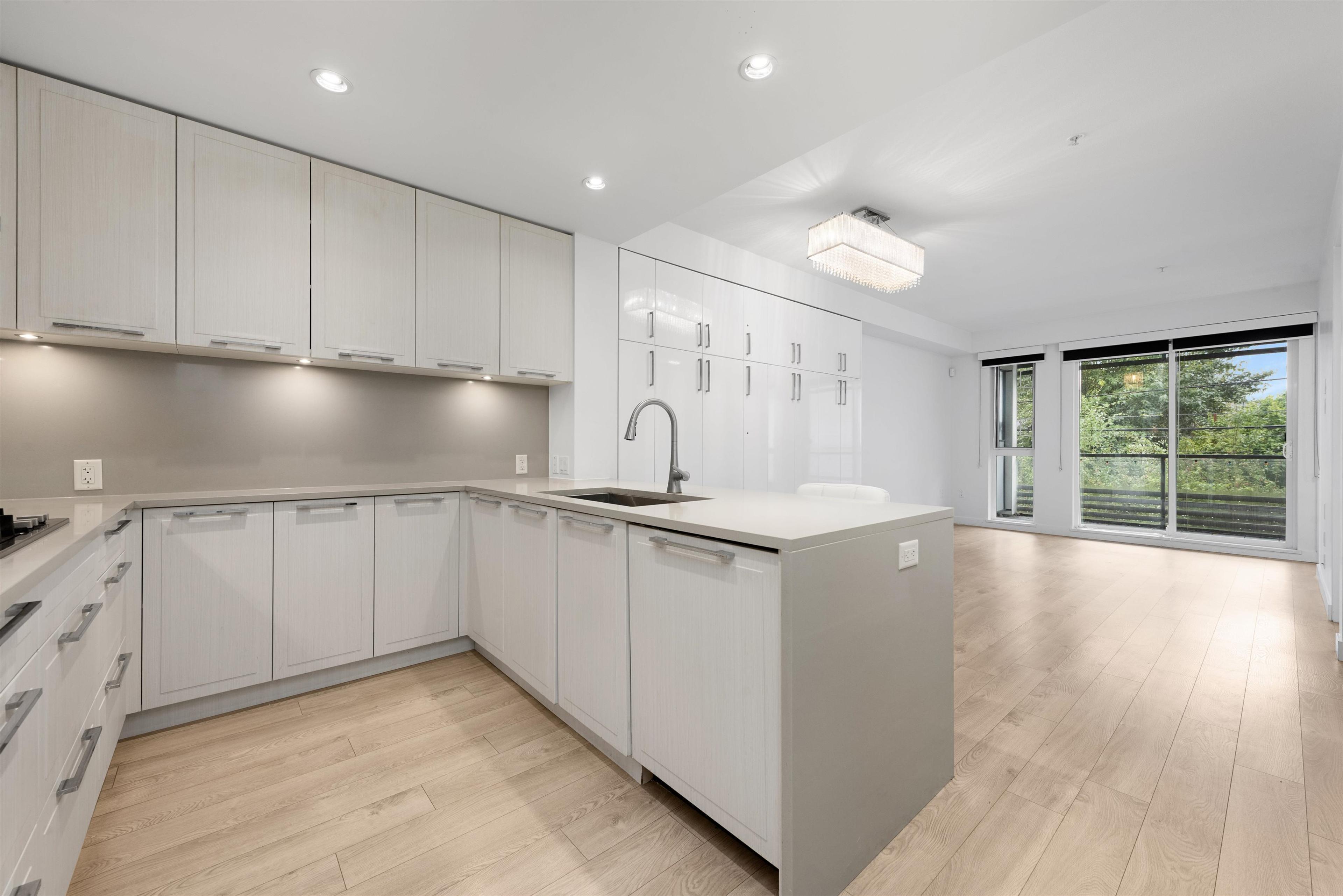#208 6633 CAMBIE STREET - Image 5