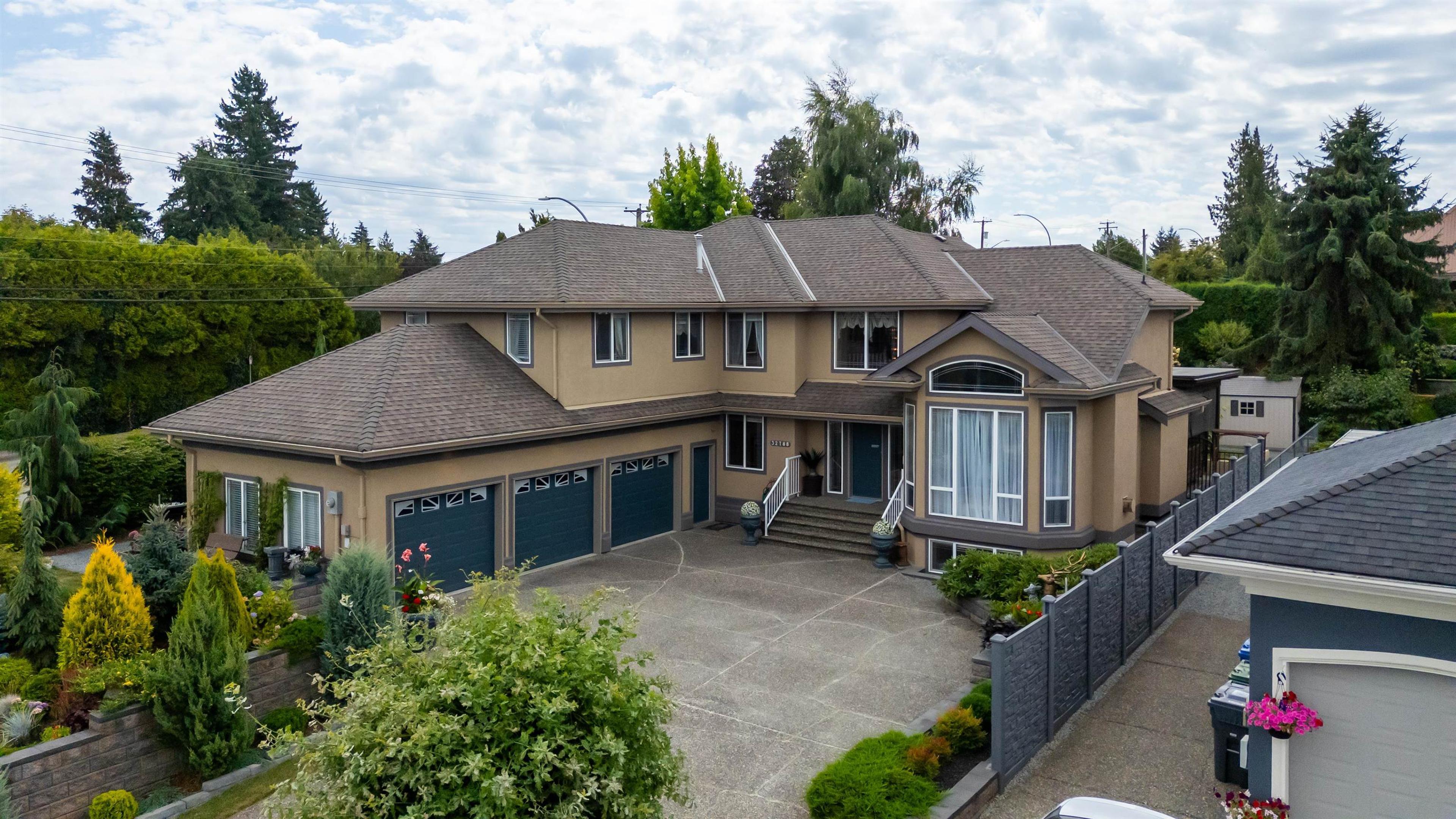 32788 CHILCOTIN DRIVE - Image 1