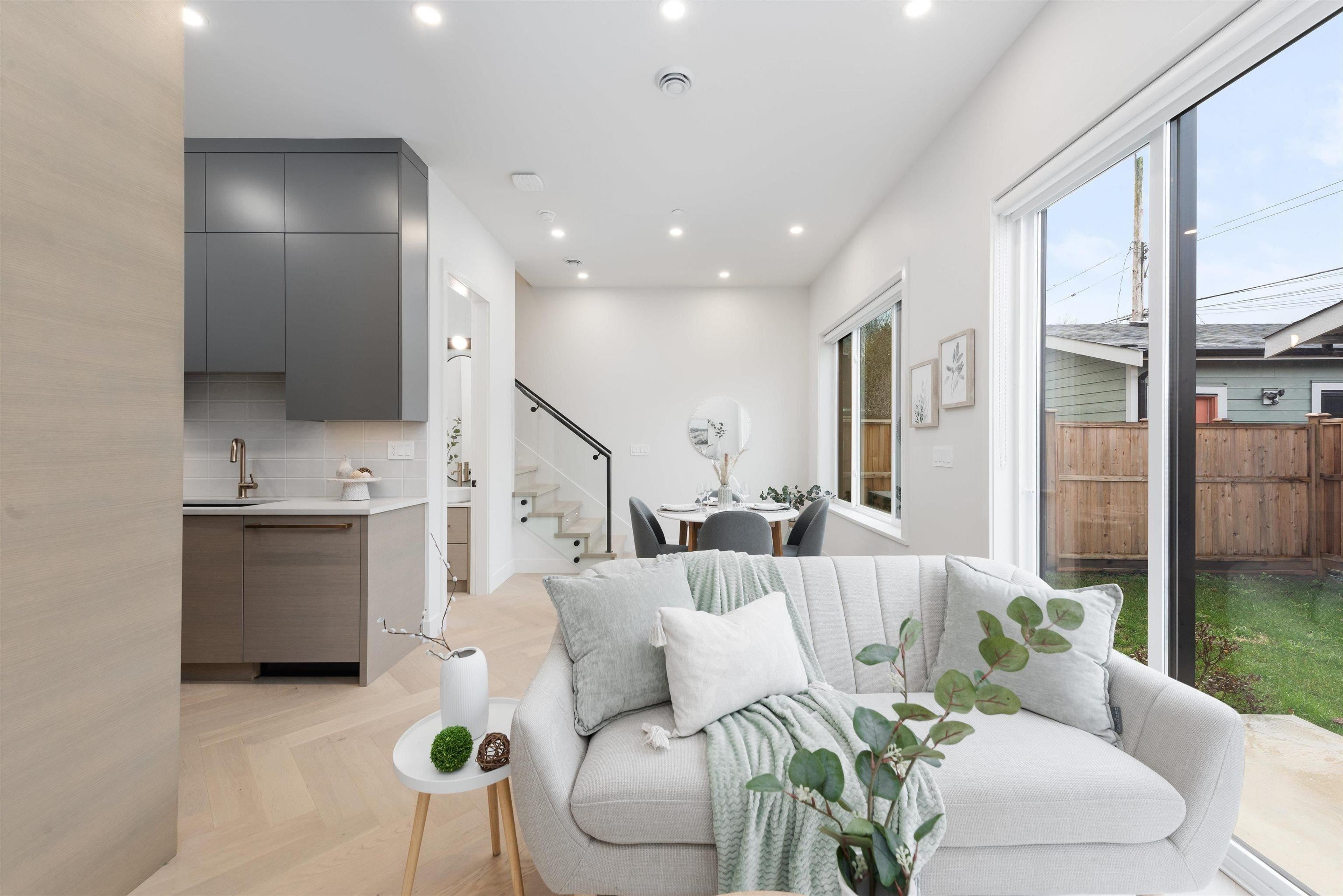 3349 KASLO STREET - Image 2