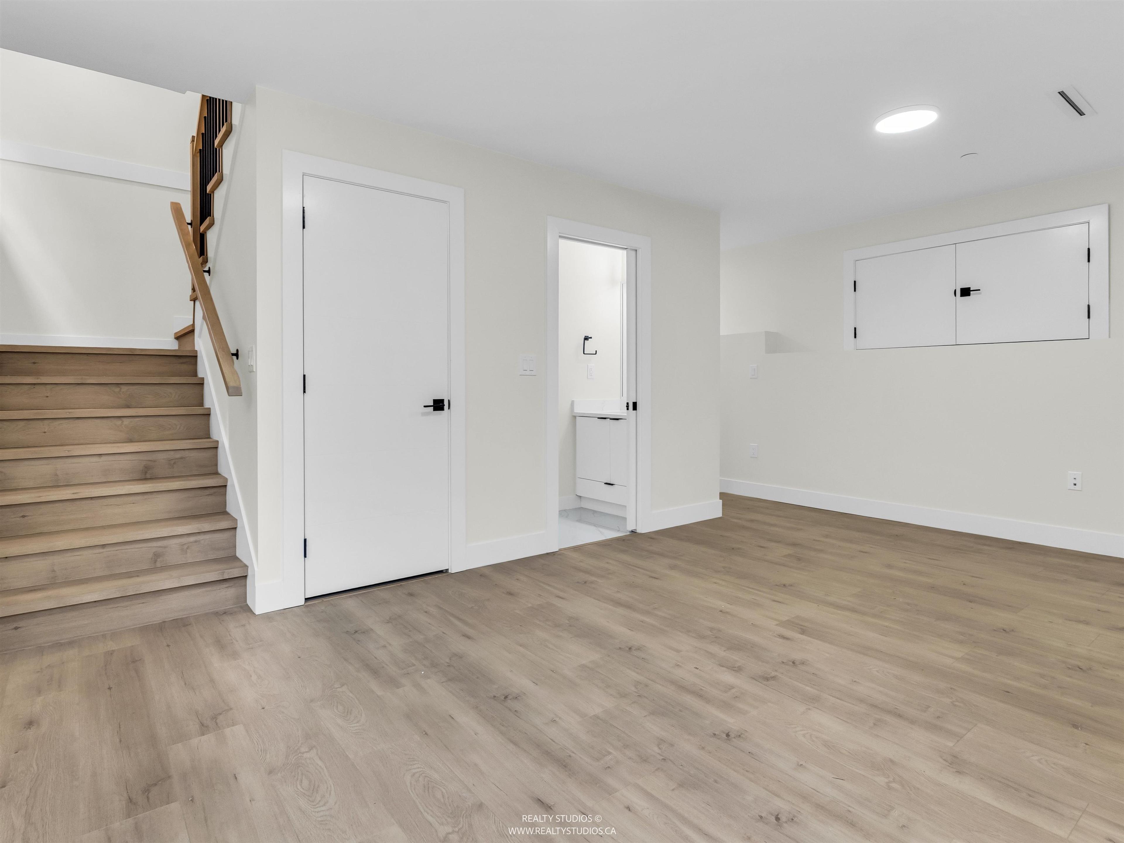 #2 5221 CLARENDON STREET - Image 23