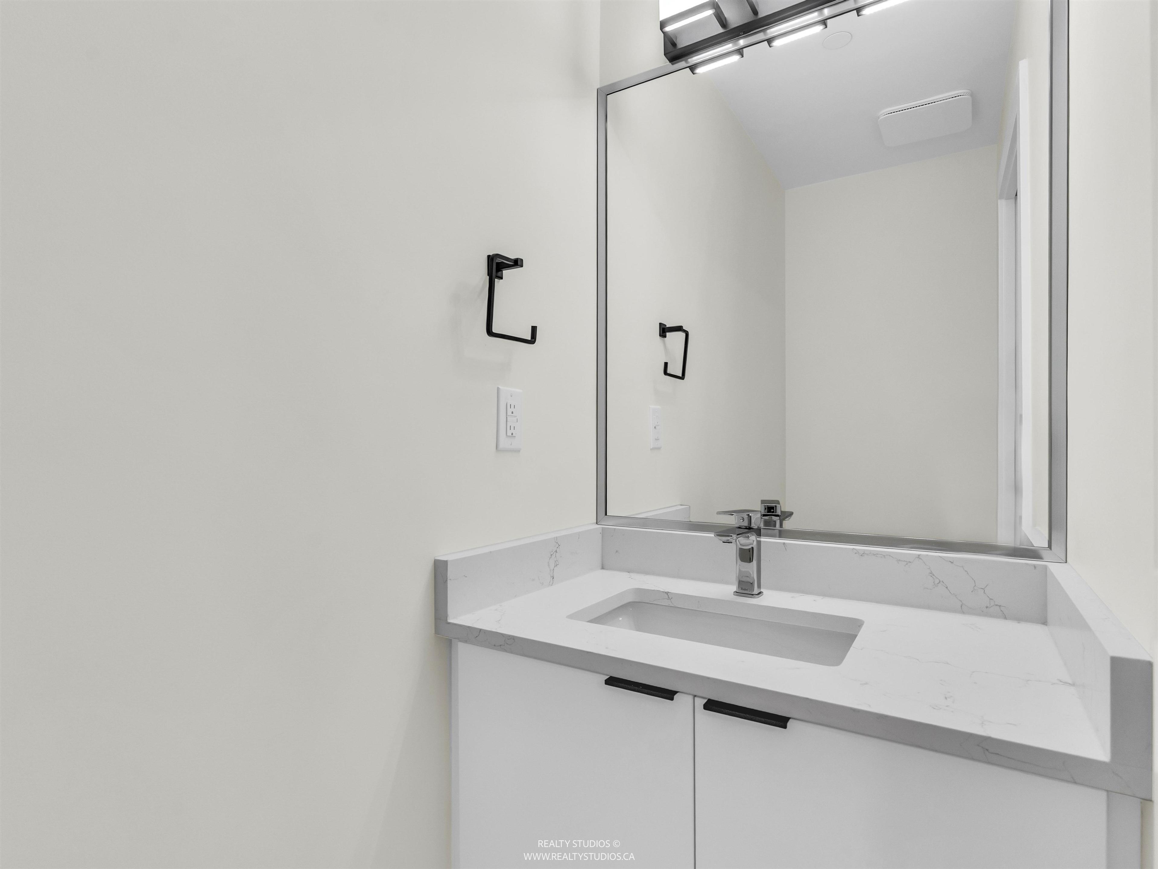 #2 5221 CLARENDON STREET - Image 27