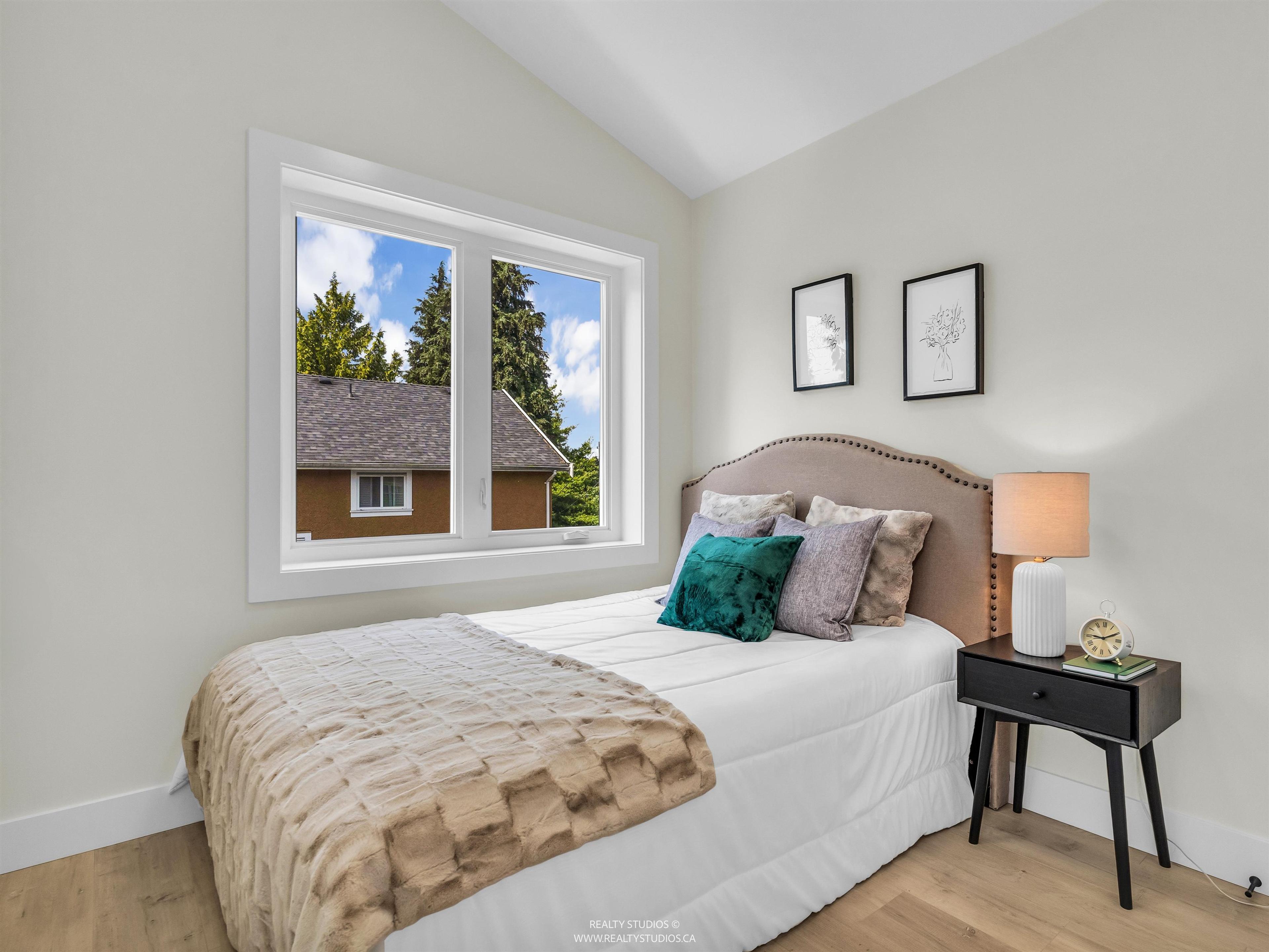 #2 5221 CLARENDON STREET - Image 17