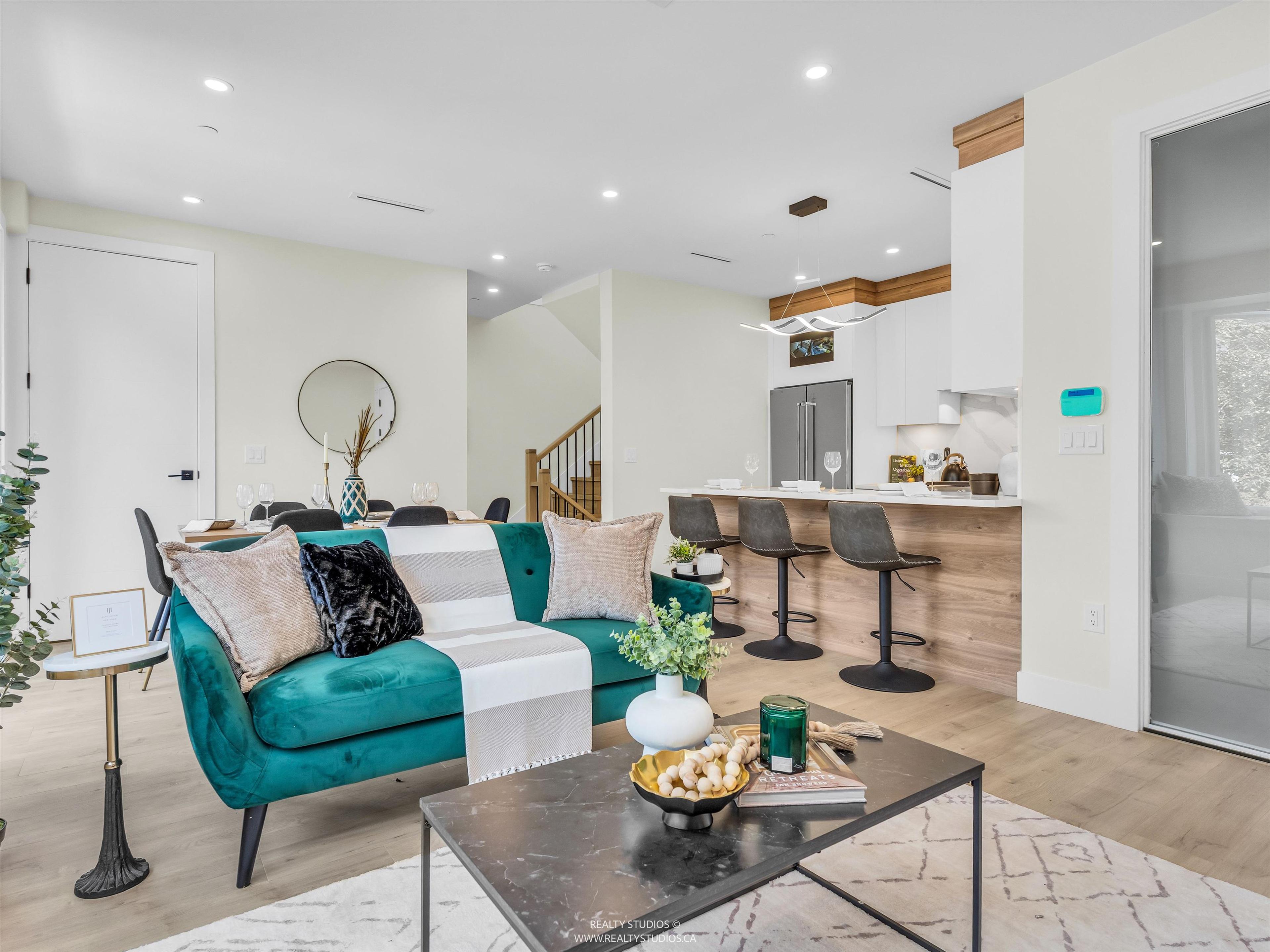#2 5221 CLARENDON STREET - Image 3