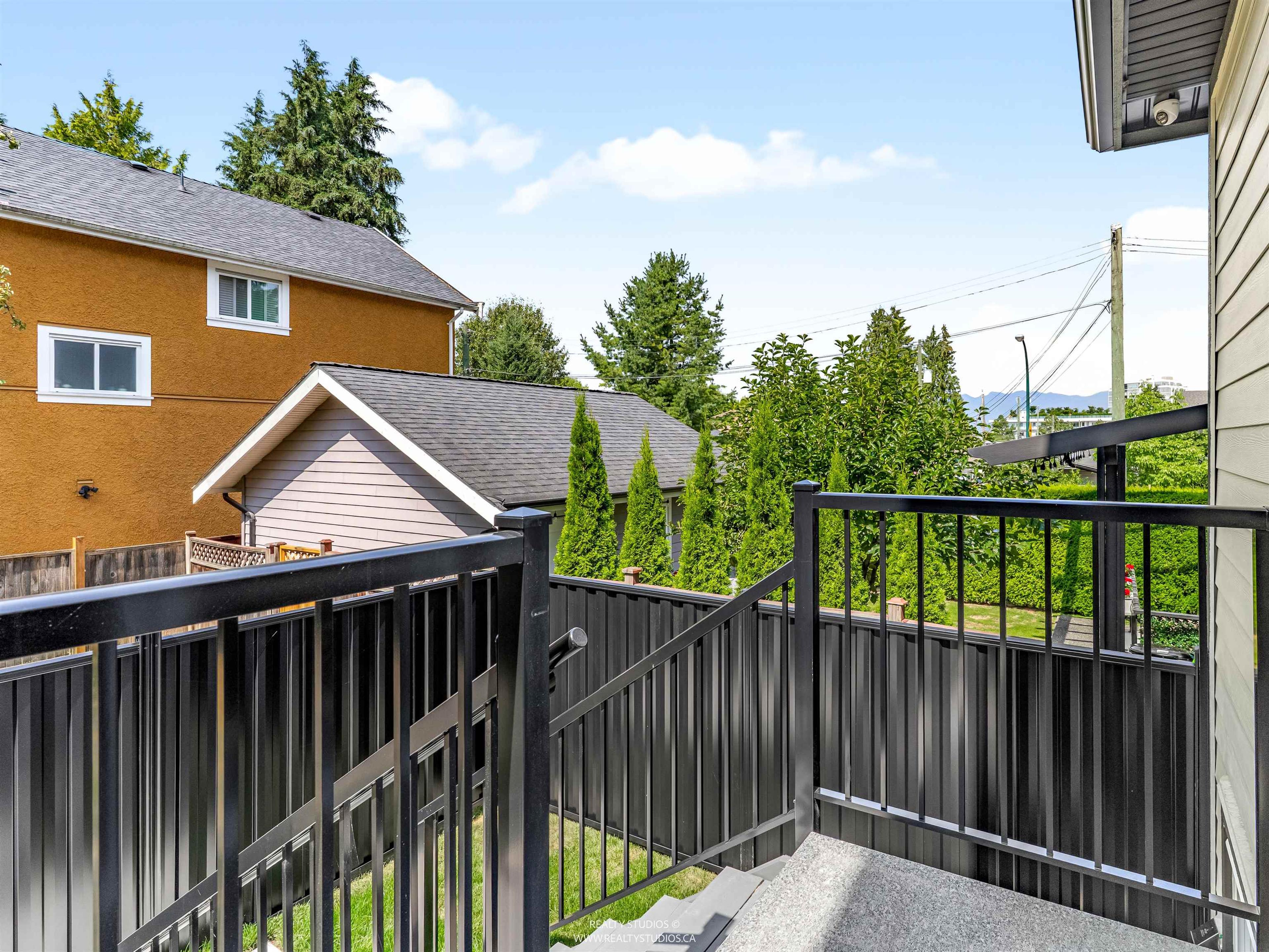 #2 5221 CLARENDON STREET - Image 30