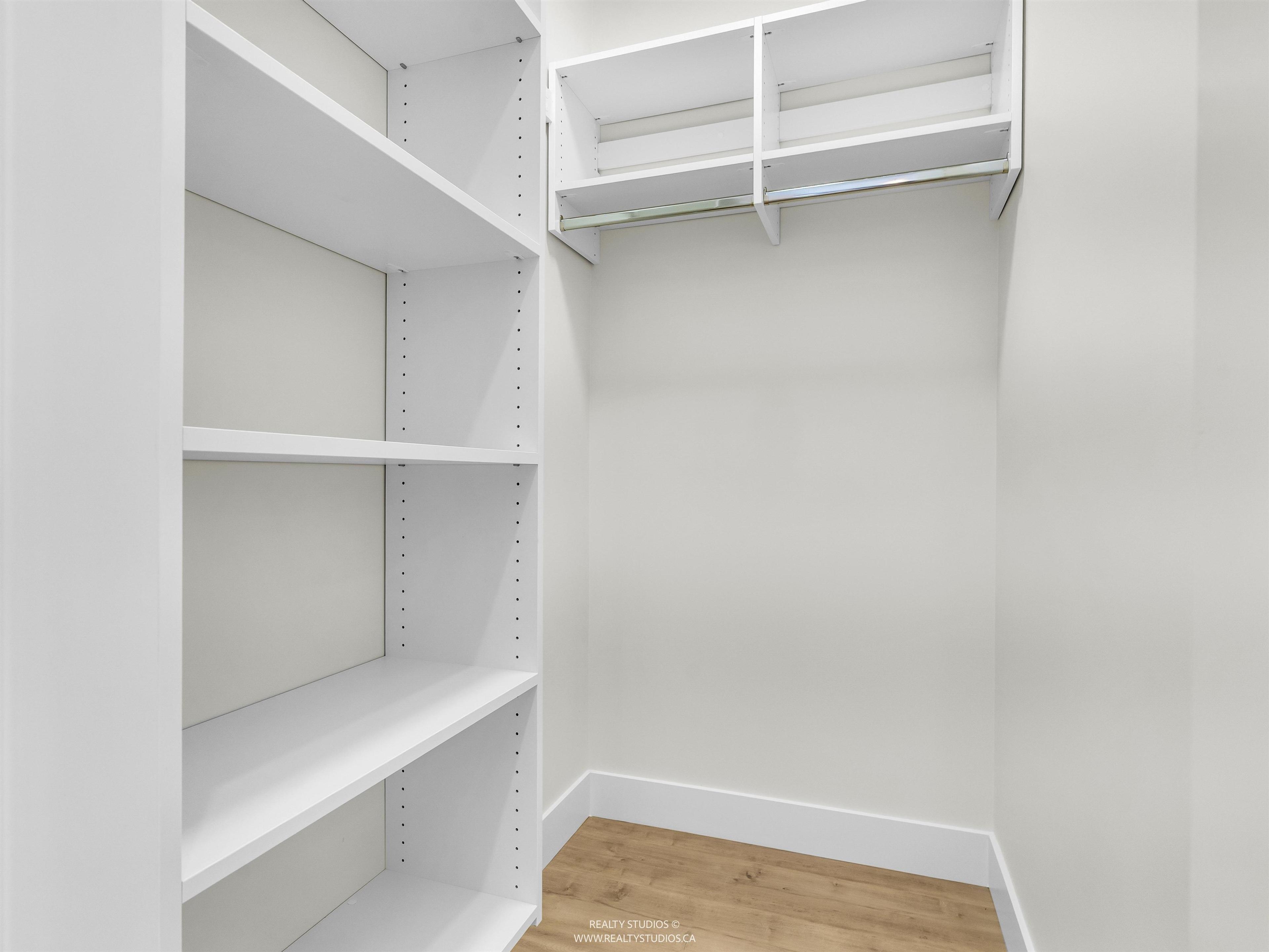 #2 5221 CLARENDON STREET - Image 10