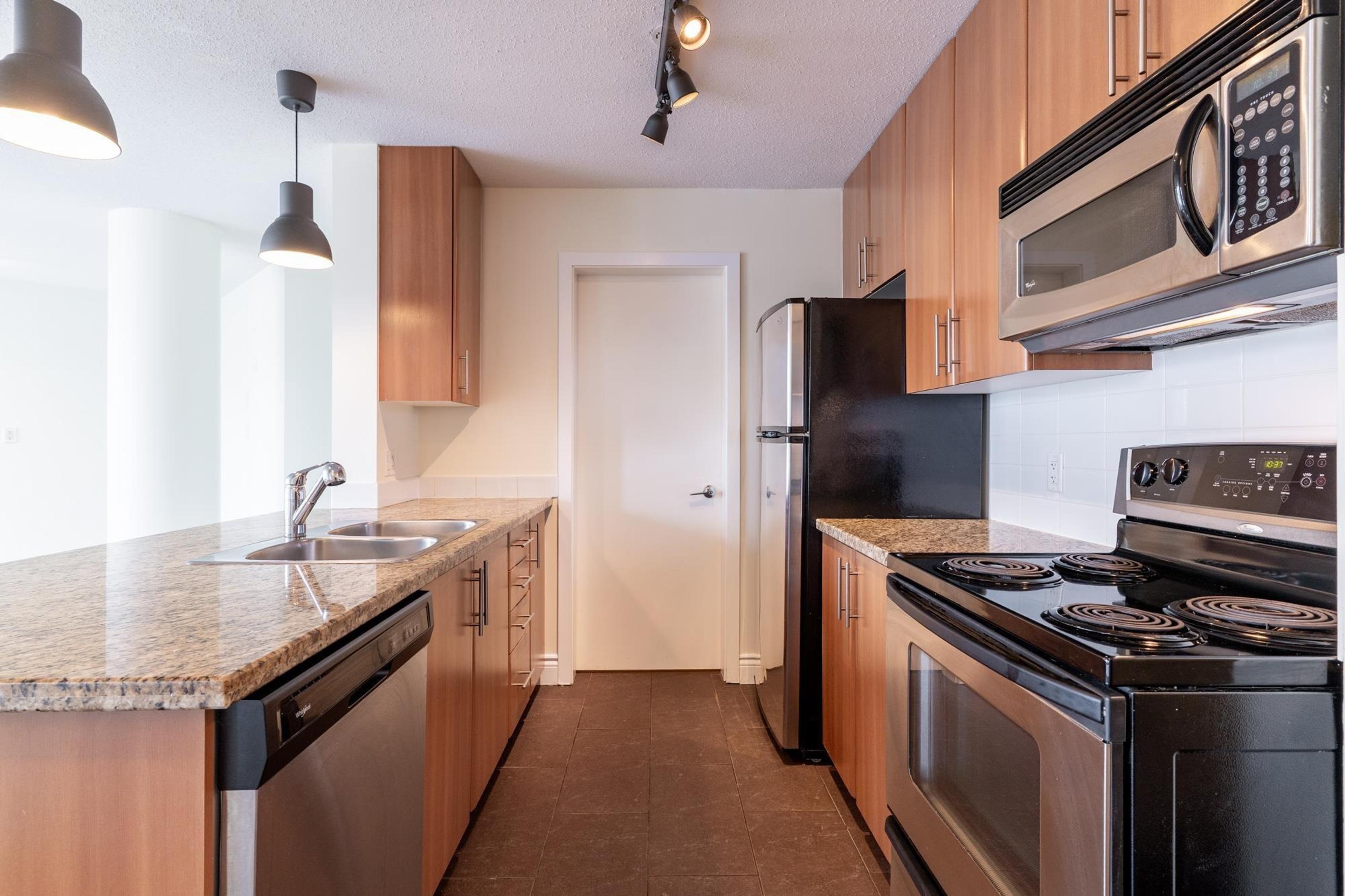 #1106 58 KEEFER PLACE - Image 8