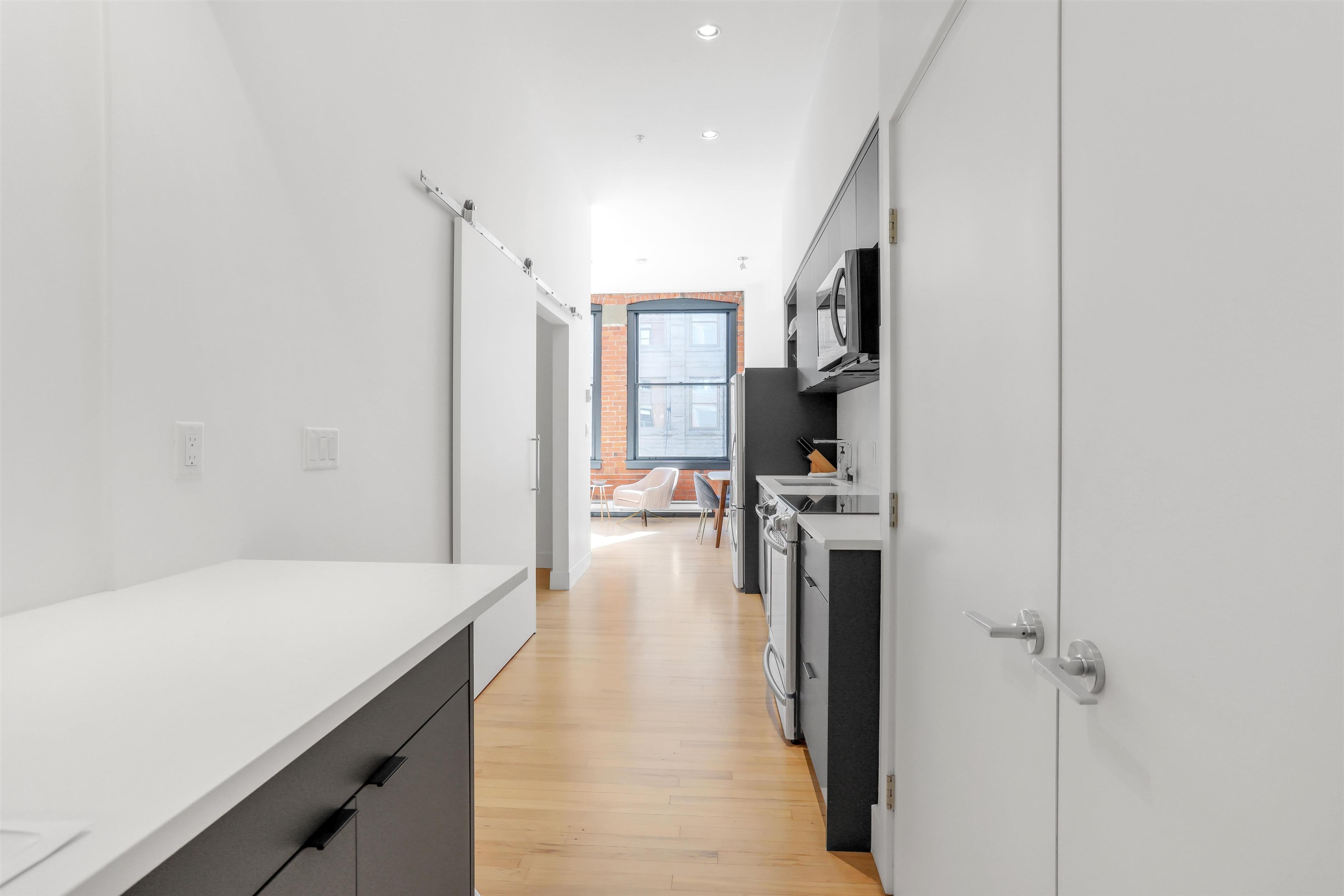 #201 345 WATER STREET - Image 10