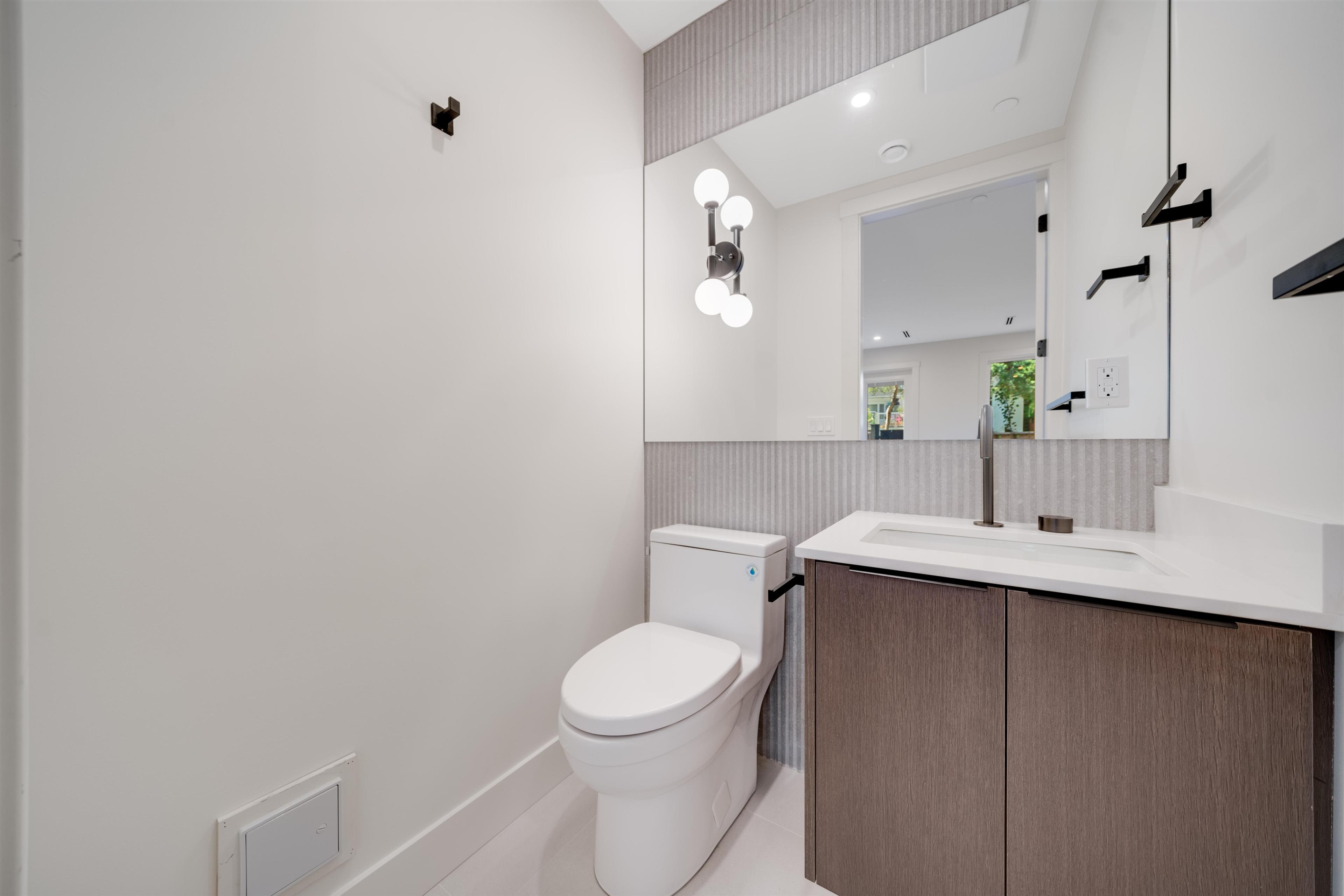 #3 3836 W 8TH AVENUE - Image 9
