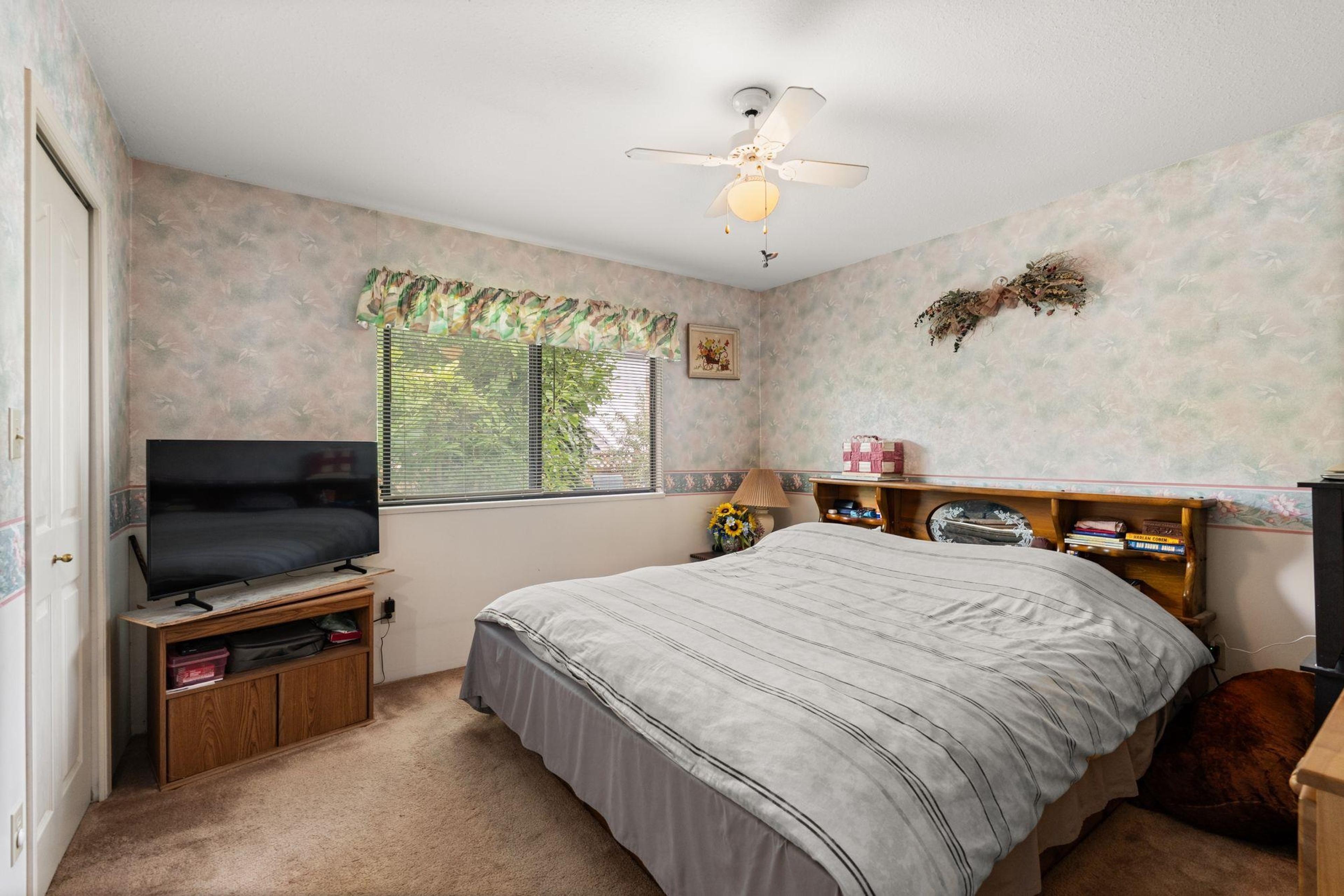 7387 131A STREET - Image 17