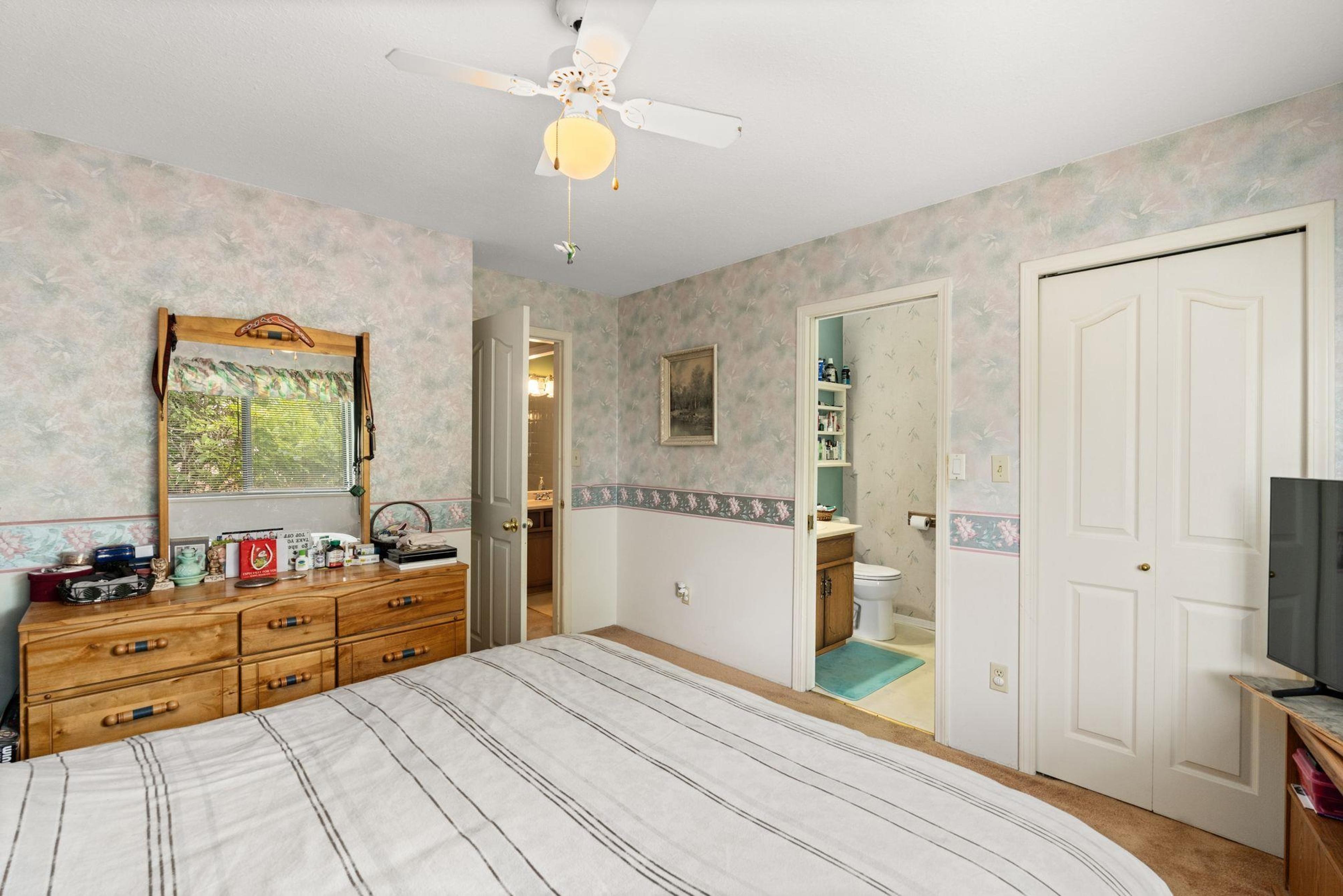 7387 131A STREET - Image 14