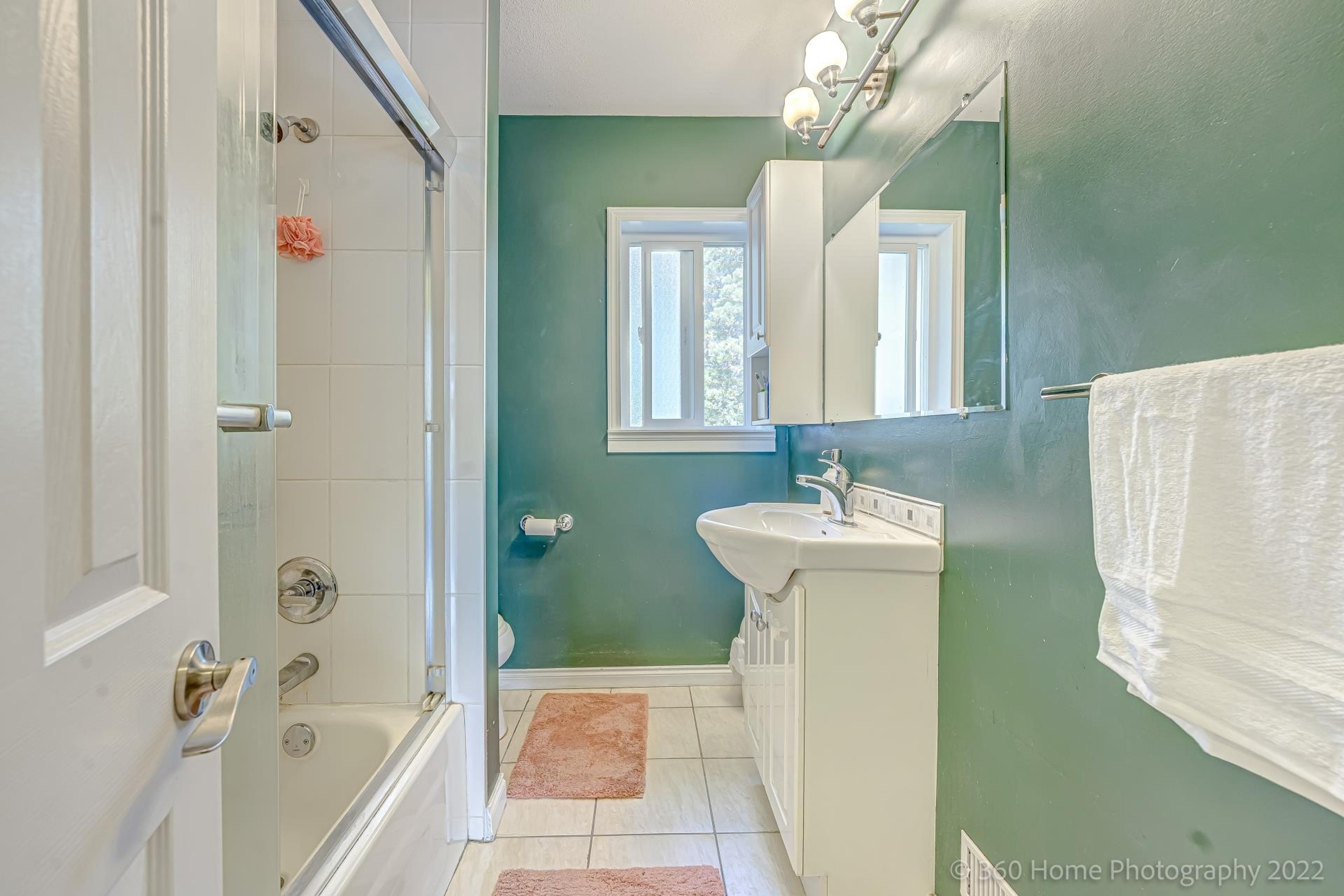 41 E 41ST AVENUE - Image 6