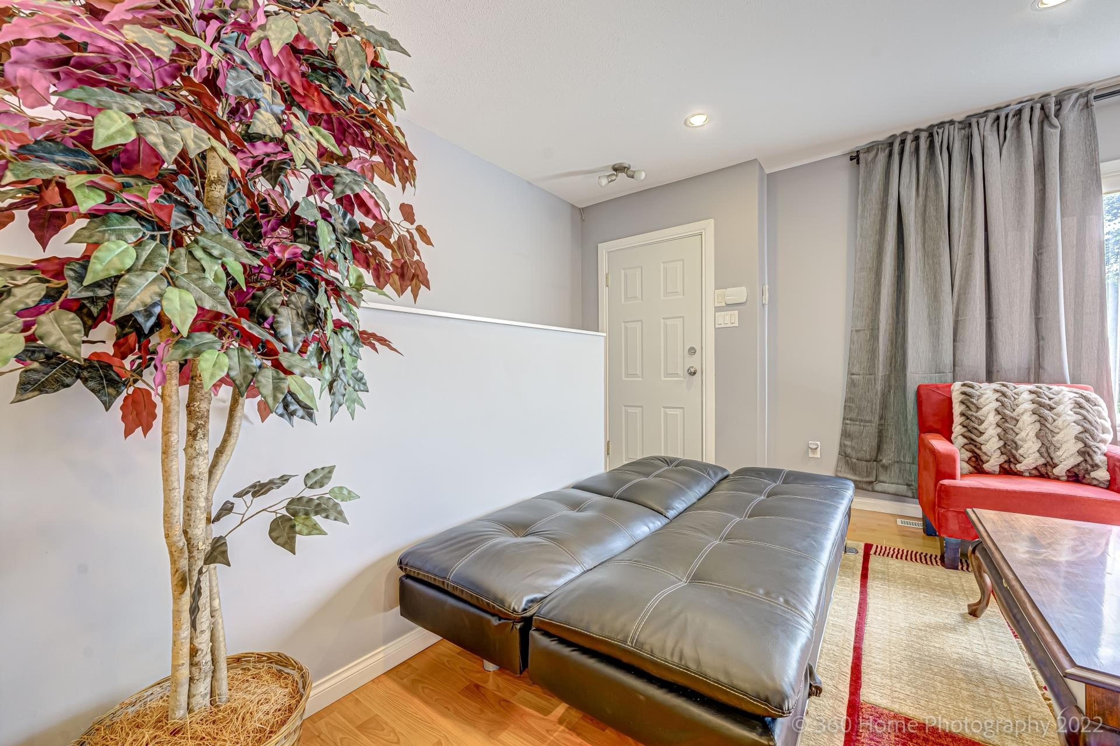 41 E 41ST AVENUE - Image 20
