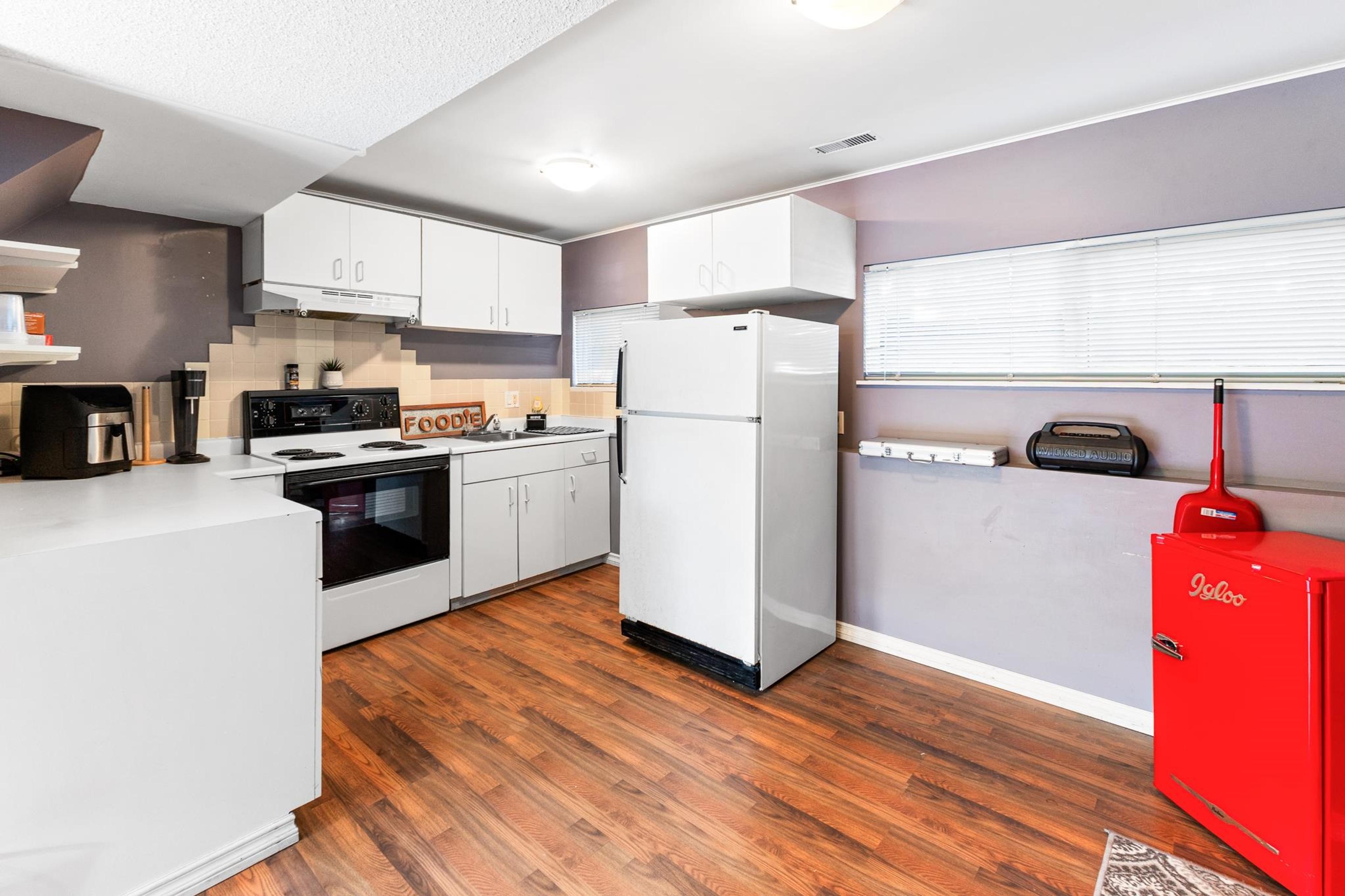 605 LAURENTIAN CRESCENT - Image 23