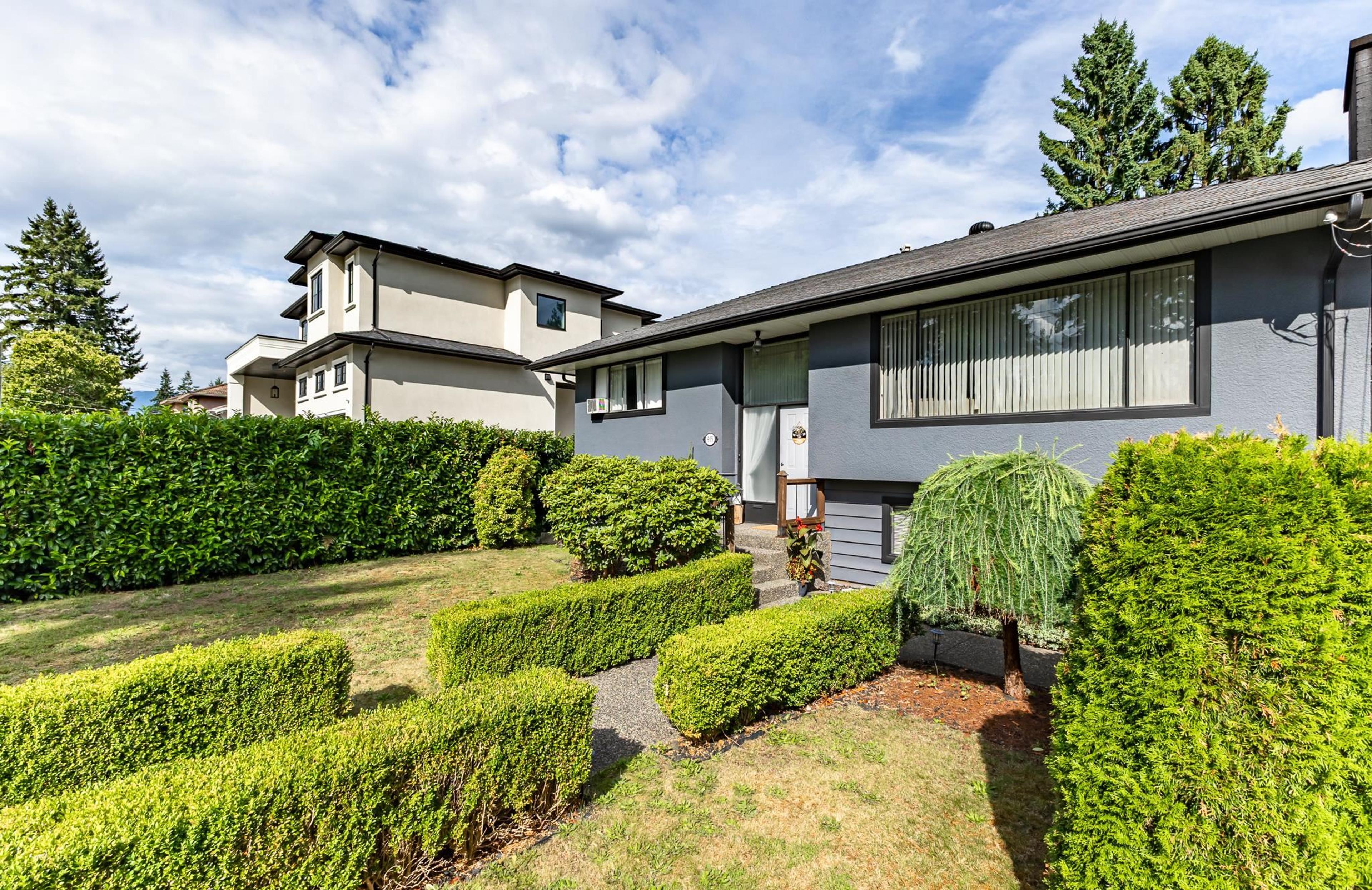 605 LAURENTIAN CRESCENT - Image 3