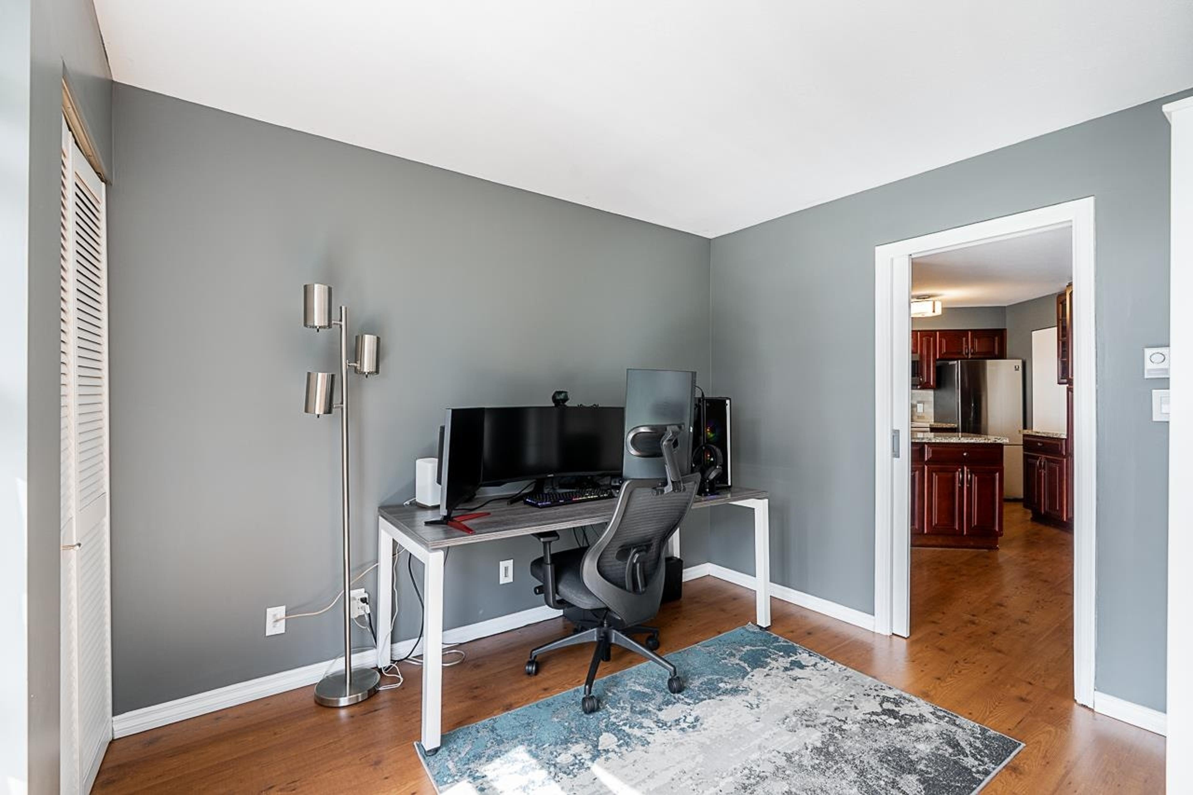 #403 98 TENTH STREET - Image 16