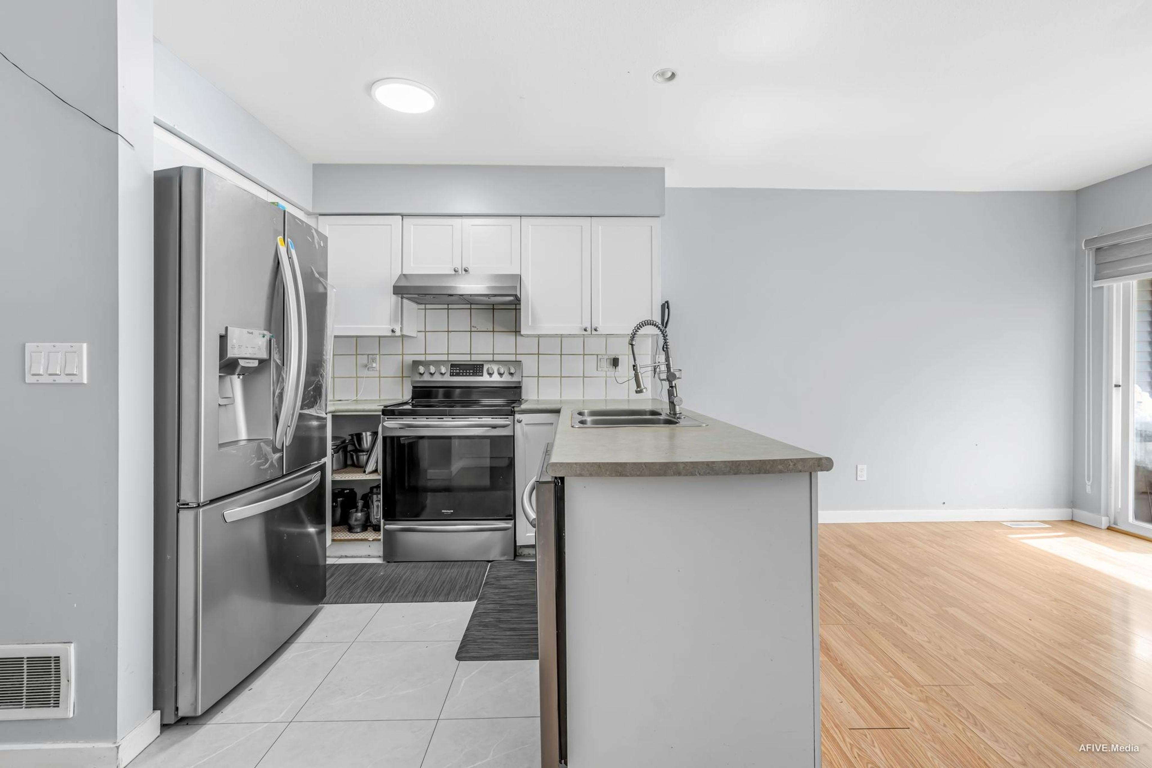 #111 12711 64 AVENUE - Image 10