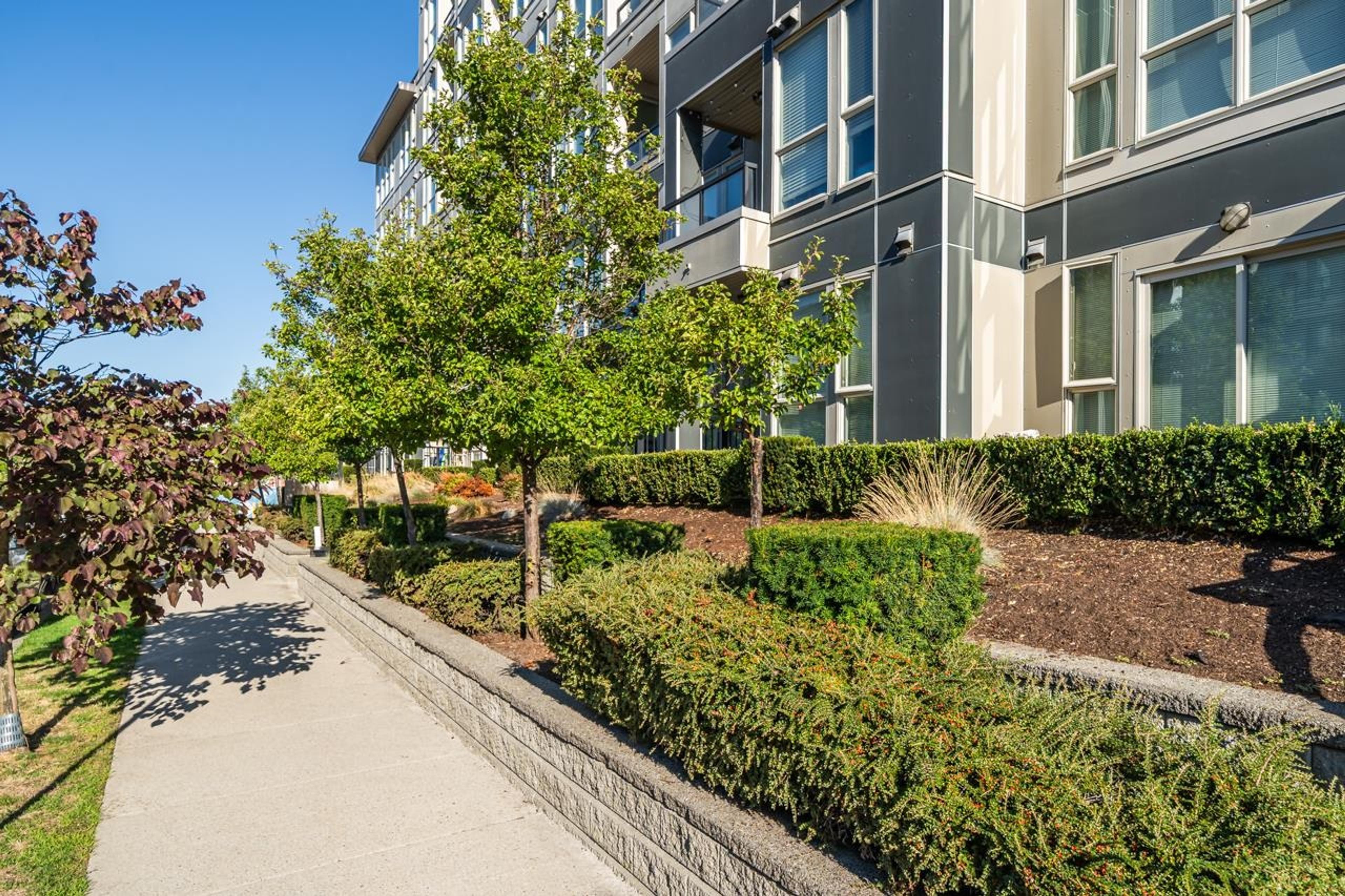 #686 4133 STOLBERG STREET - Image 3