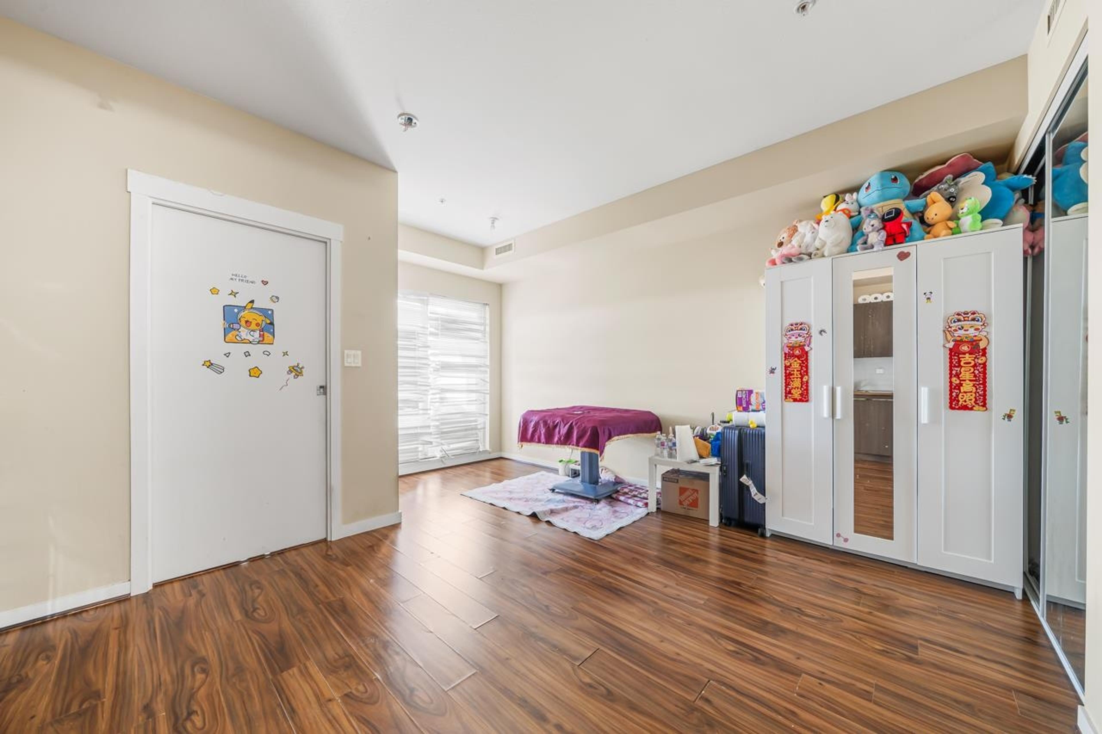 #686 4133 STOLBERG STREET - Image 8