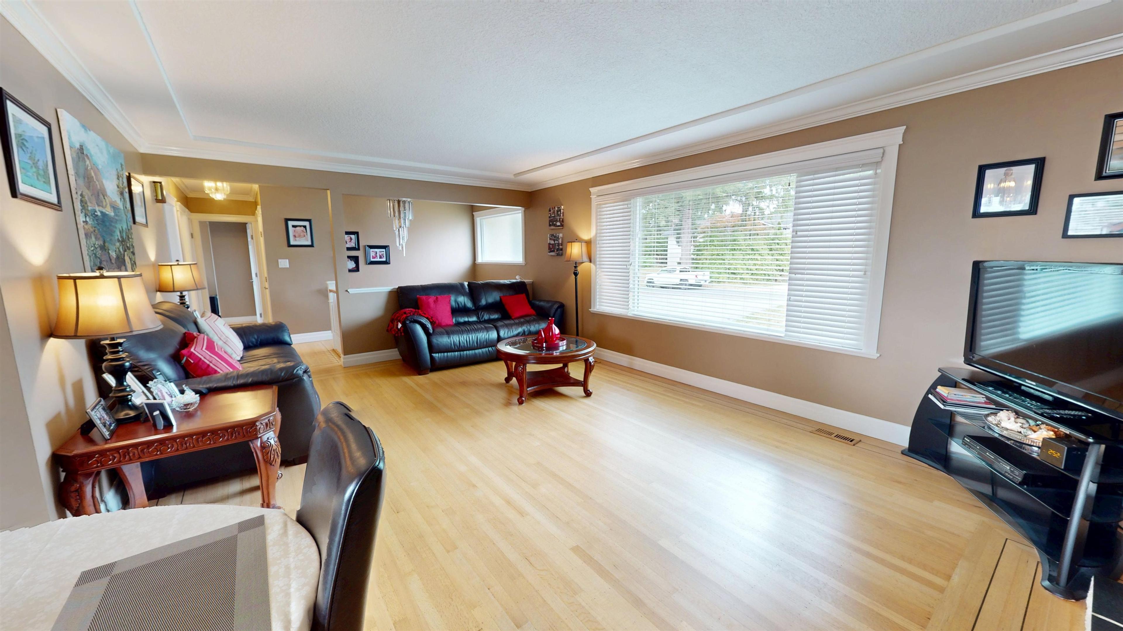 2198 HAVERSLEY AVENUE - Image 23