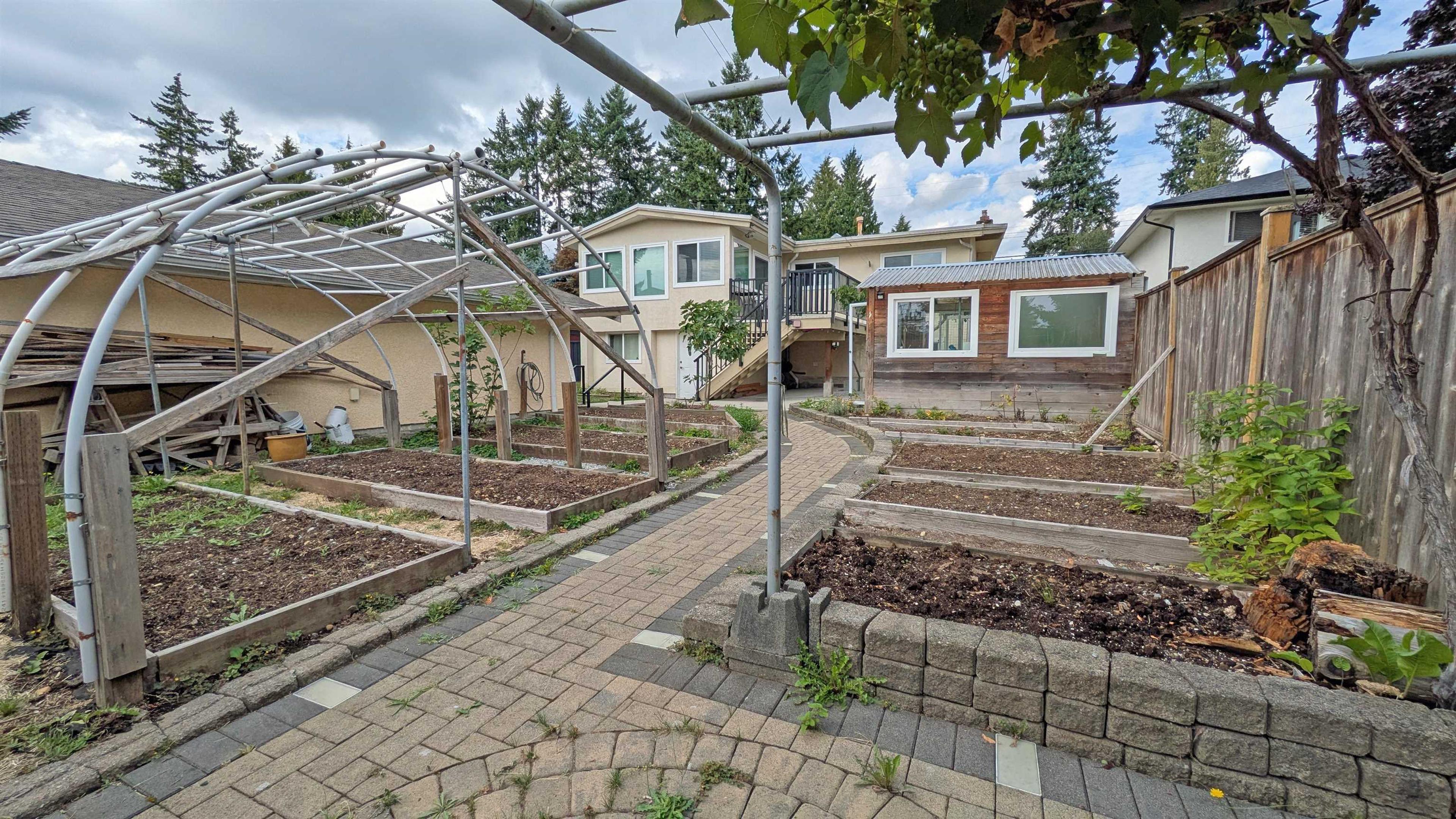 2198 HAVERSLEY AVENUE - Image 27