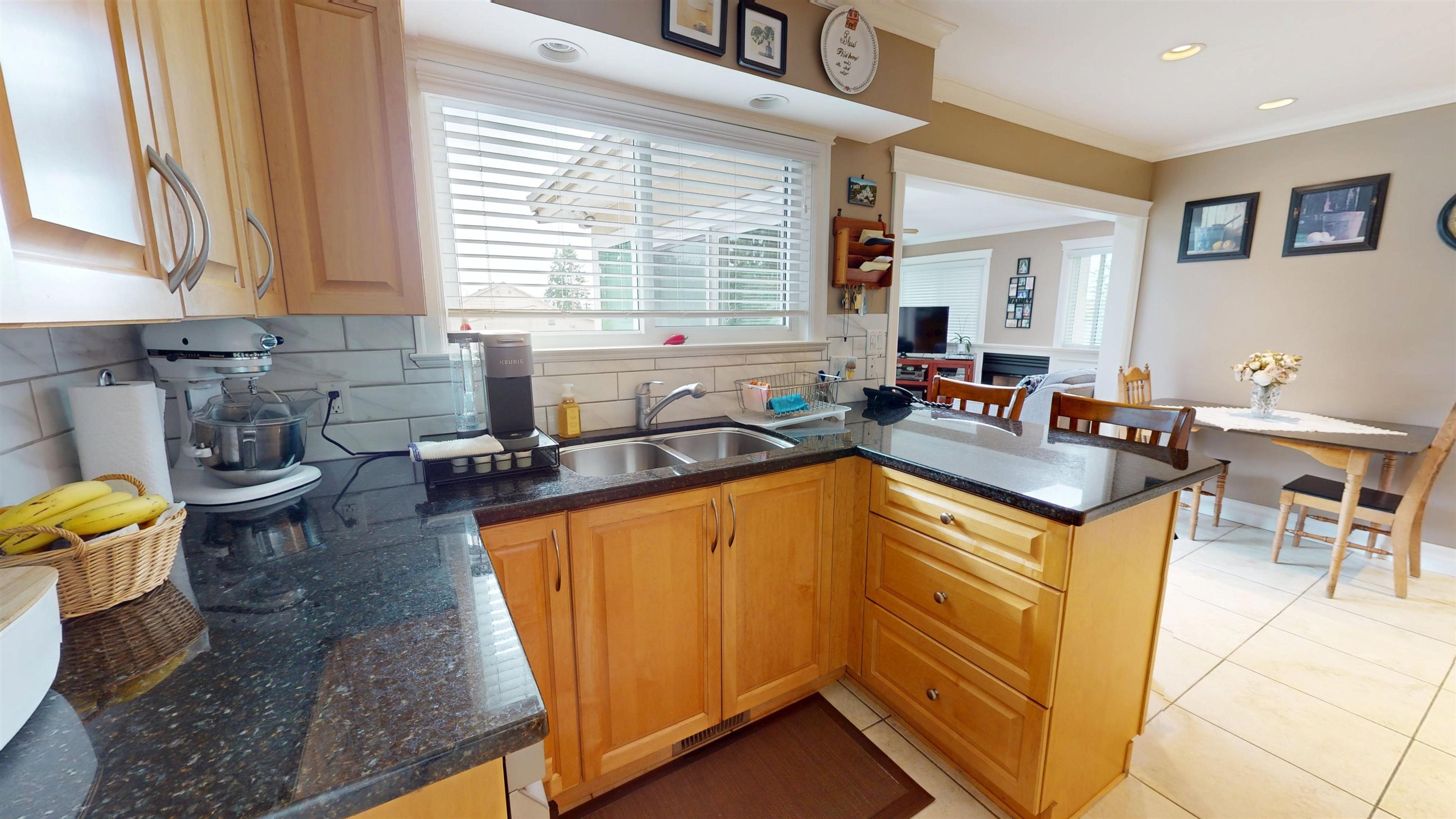 2198 HAVERSLEY AVENUE - Image 20