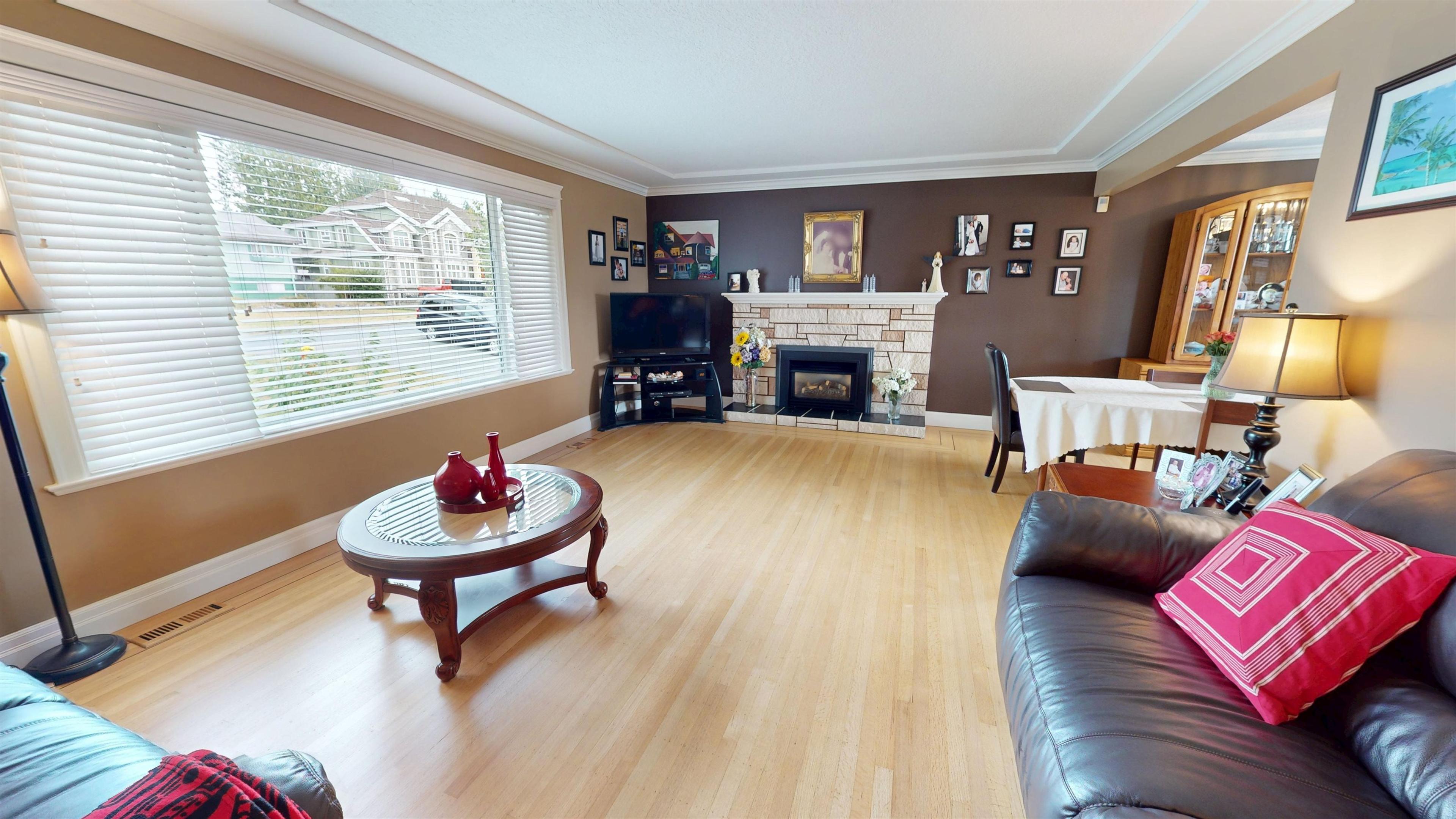 2198 HAVERSLEY AVENUE - Image 24