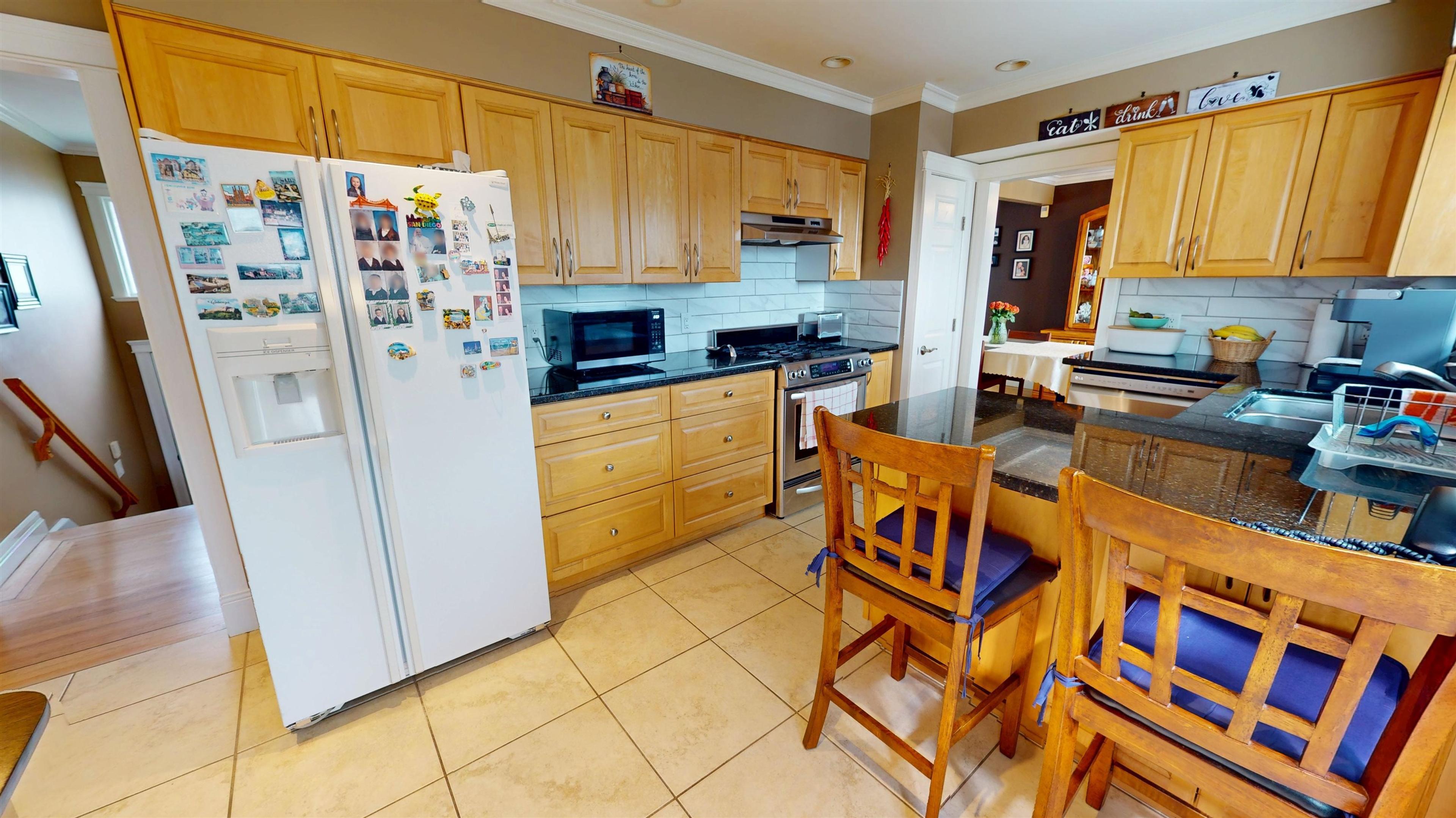 2198 HAVERSLEY AVENUE - Image 18