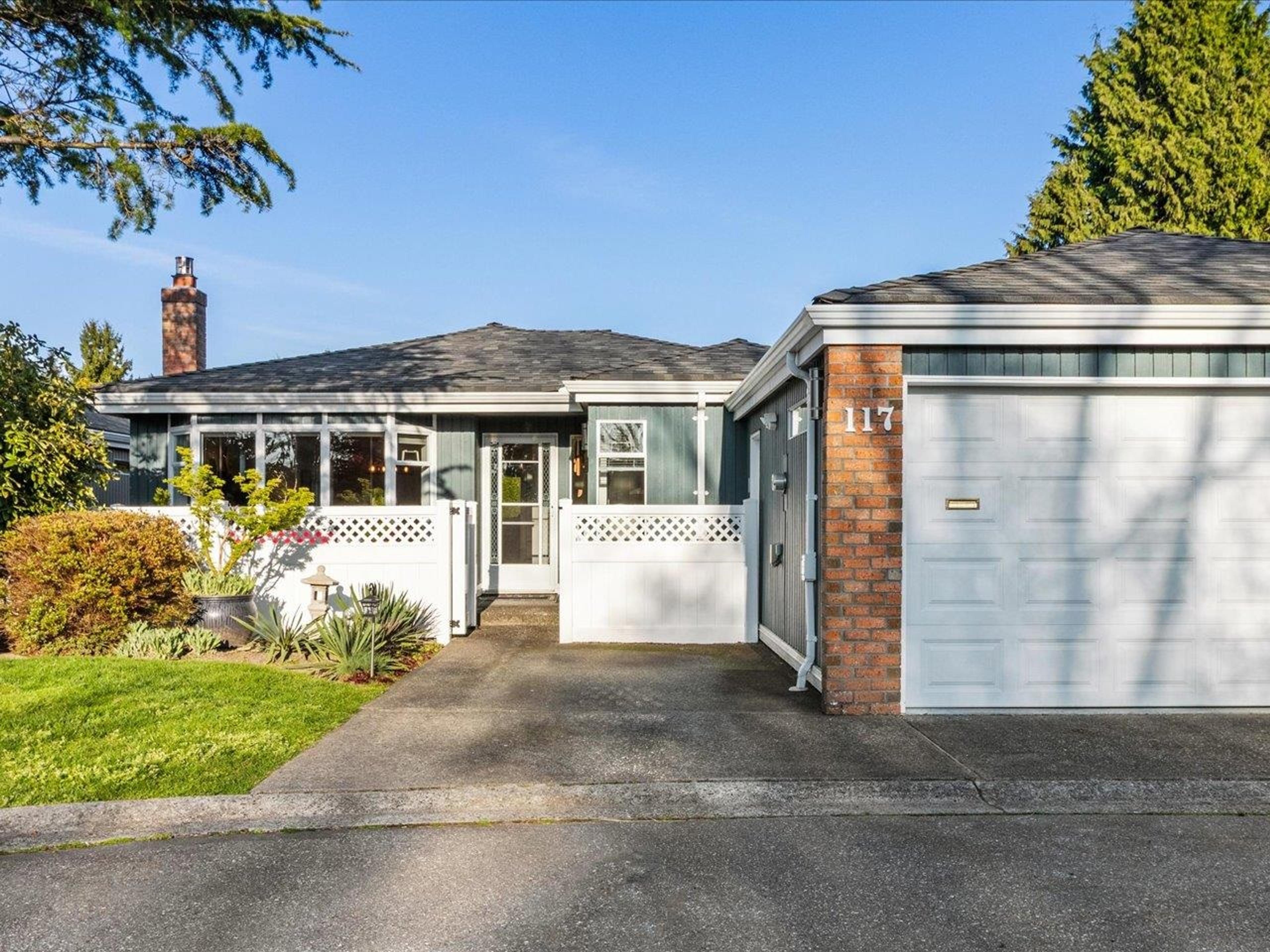 #117 14271 18A AVENUE - Image 2