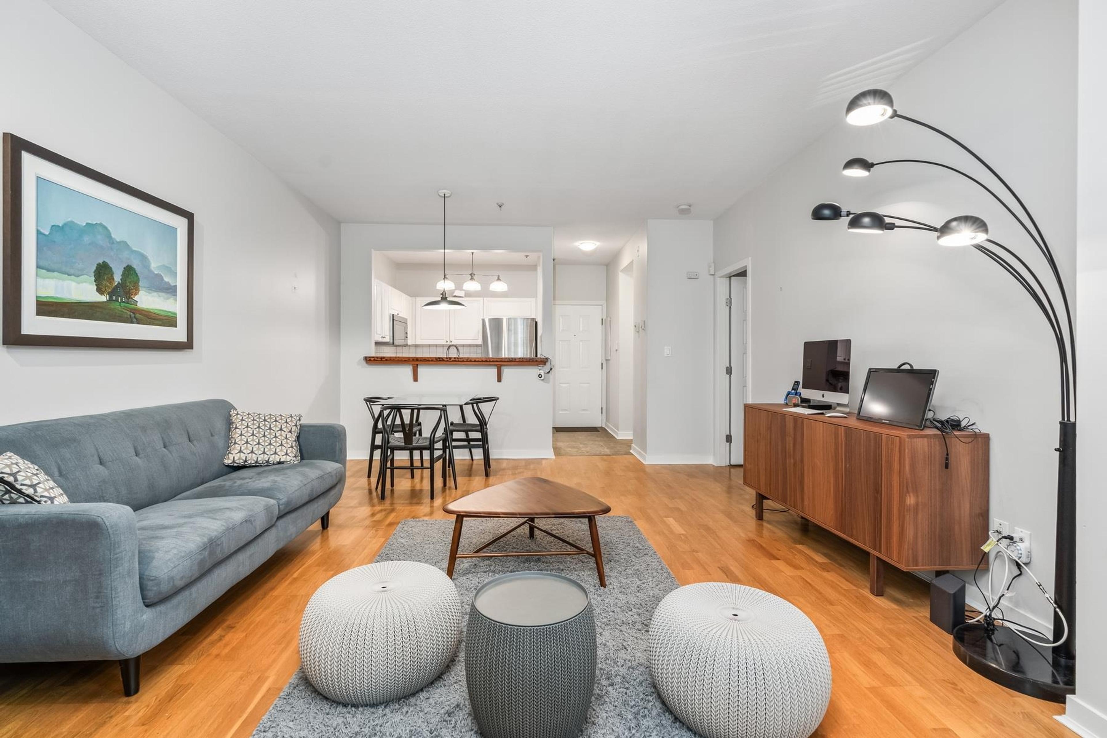 #204 2525 QUEBEC STREET - Image 11
