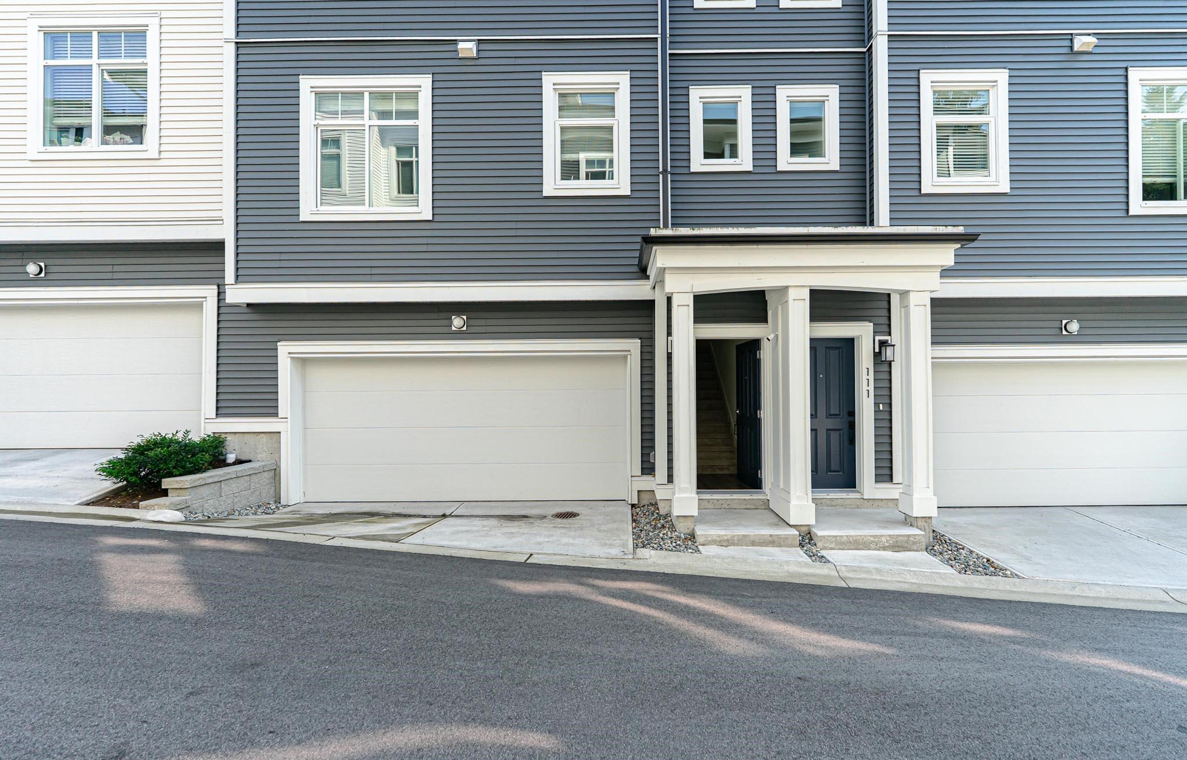 #112 3489 BAYCREST AVENUE - Image 35