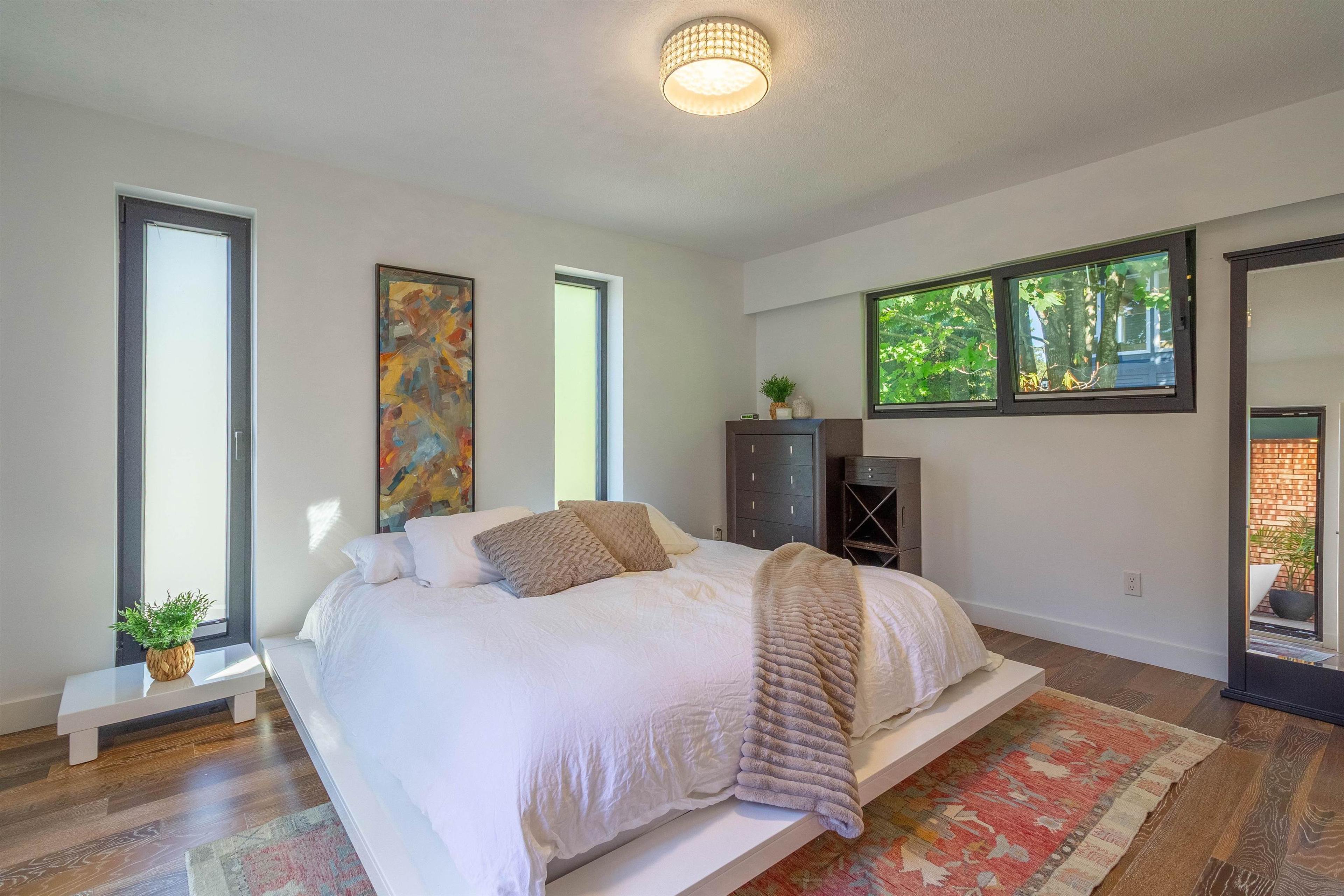 302 OXFORD DRIVE - Image 18