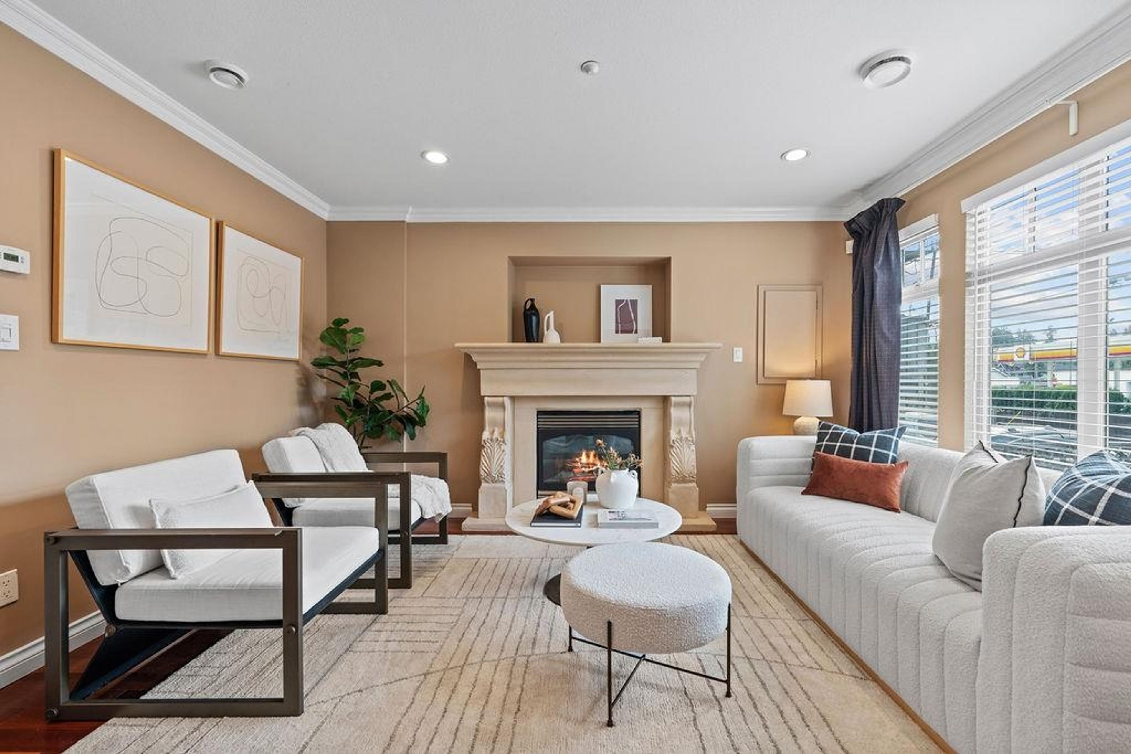 1254 E 11TH AVENUE - Image 2
