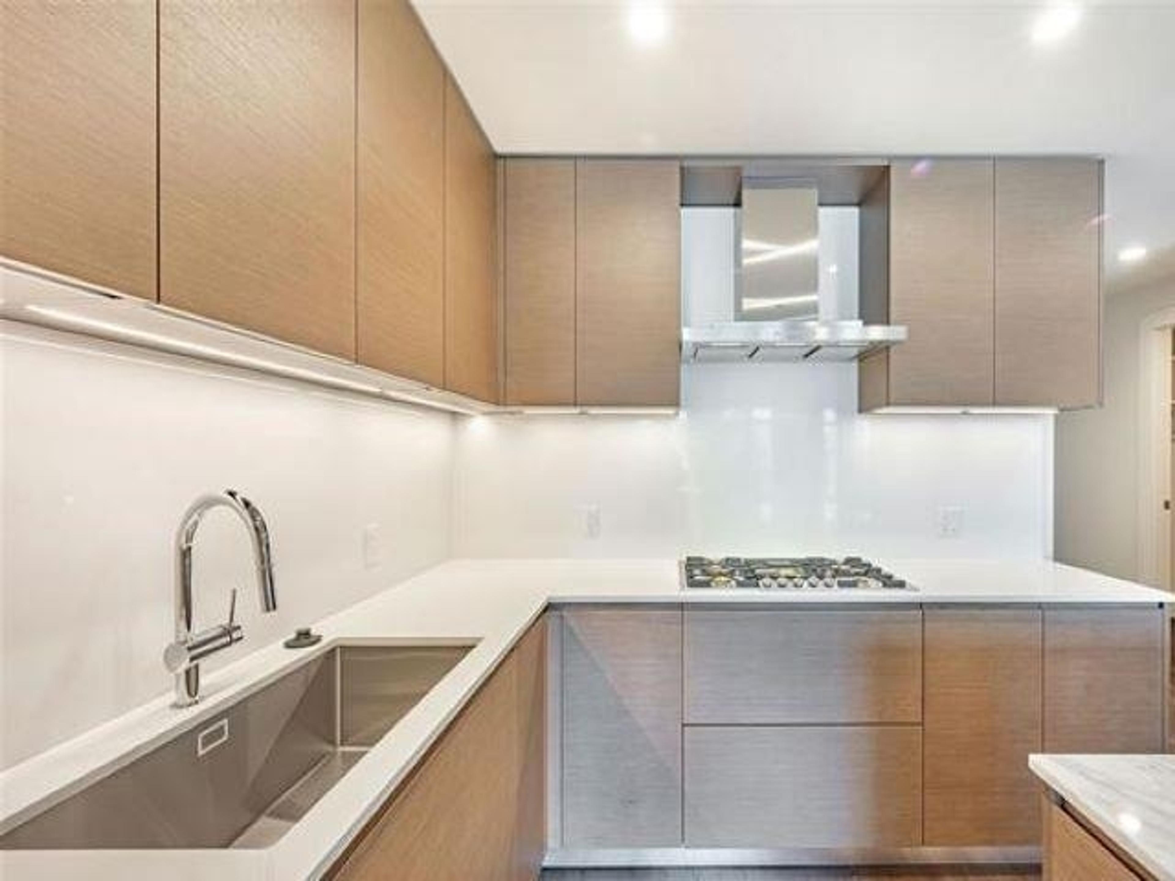 #303 3639 W 16TH AVENUE - Image 12